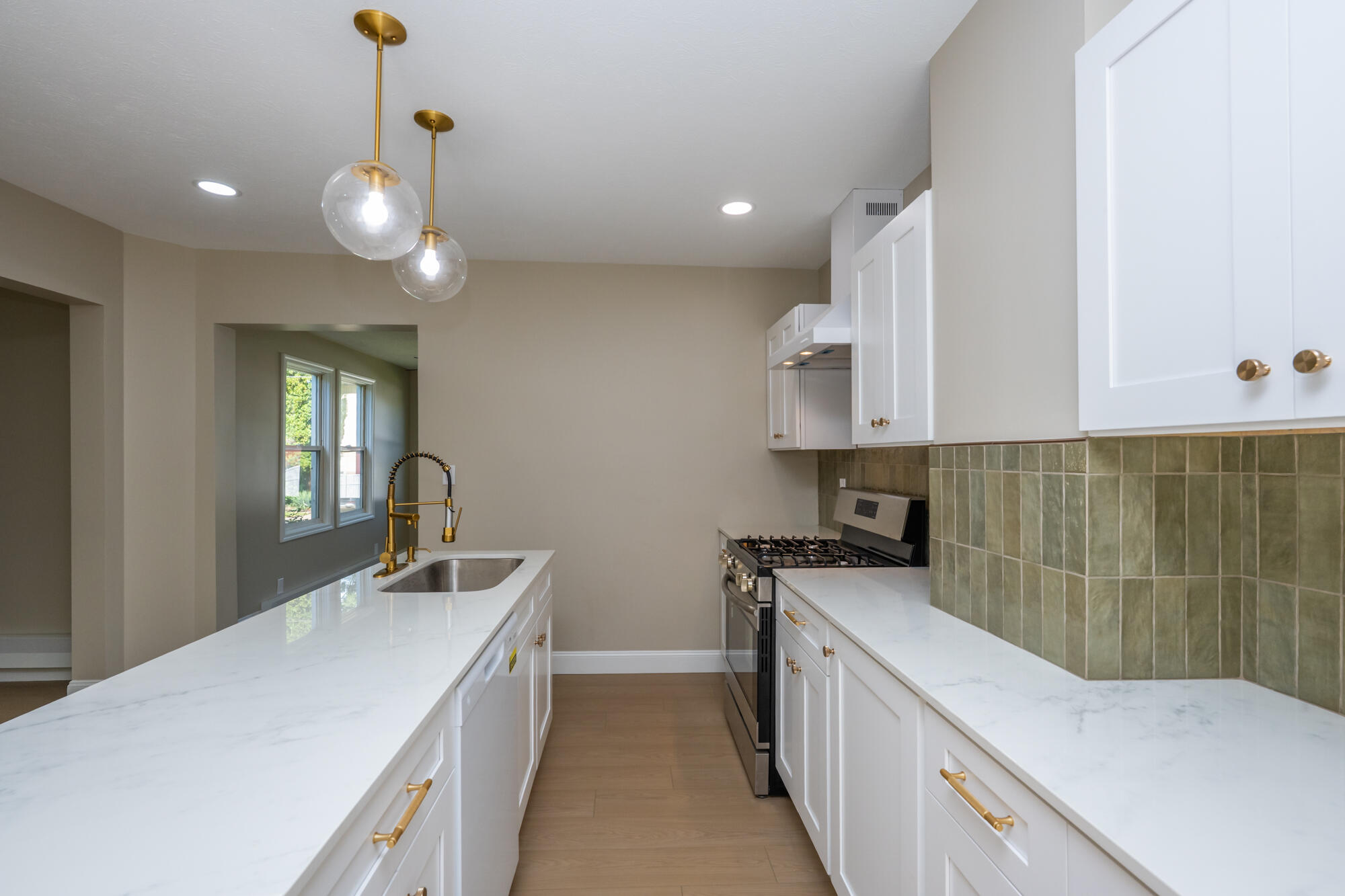 7976 Central Avenue Coloma MI 49038