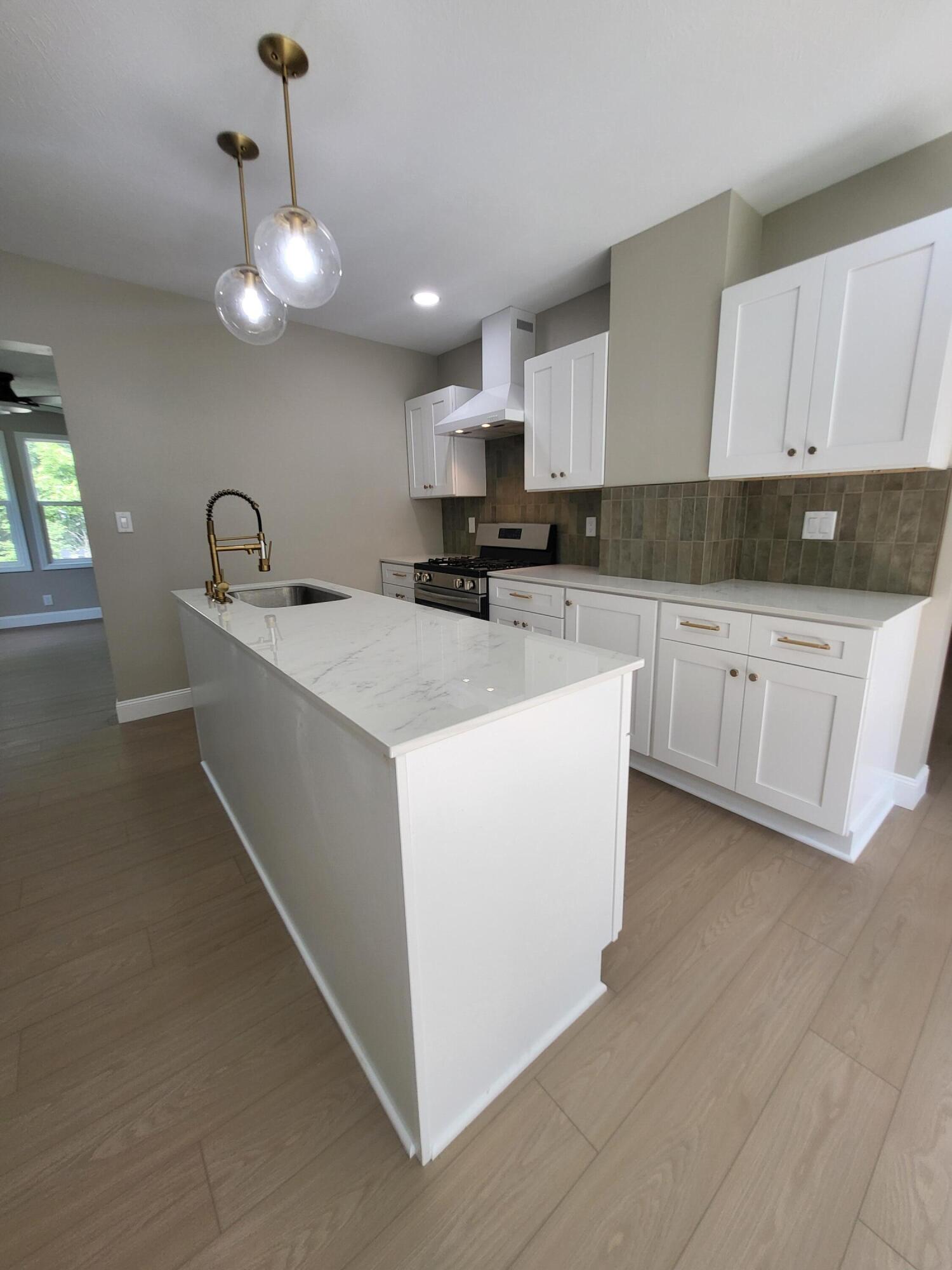 7976 Central Avenue Coloma MI 49038