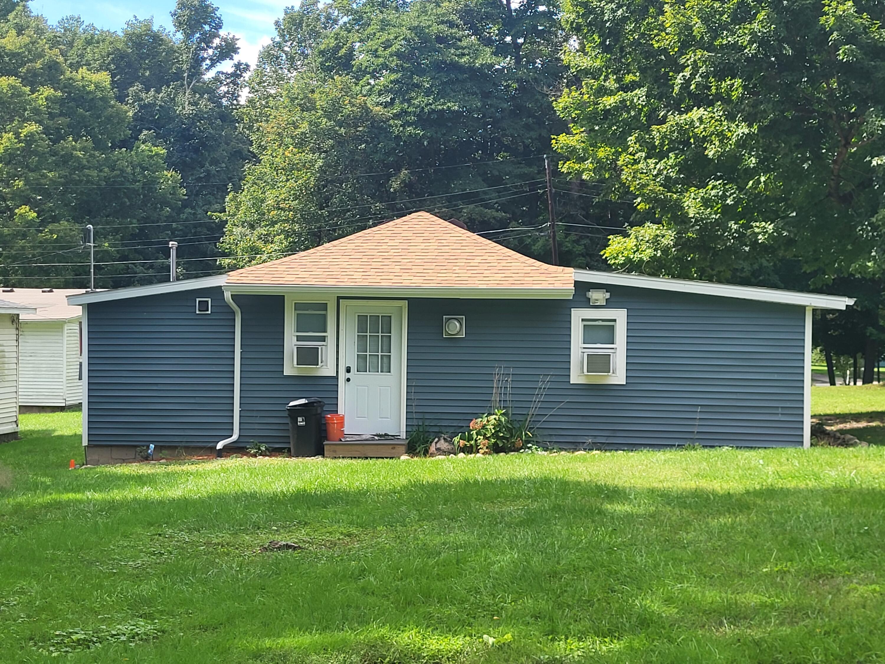 7976 Central Avenue Coloma MI 49038