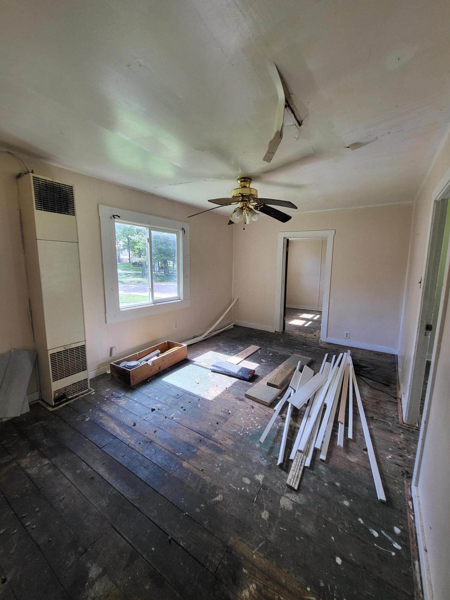 7976 Central Avenue Coloma MI 49038