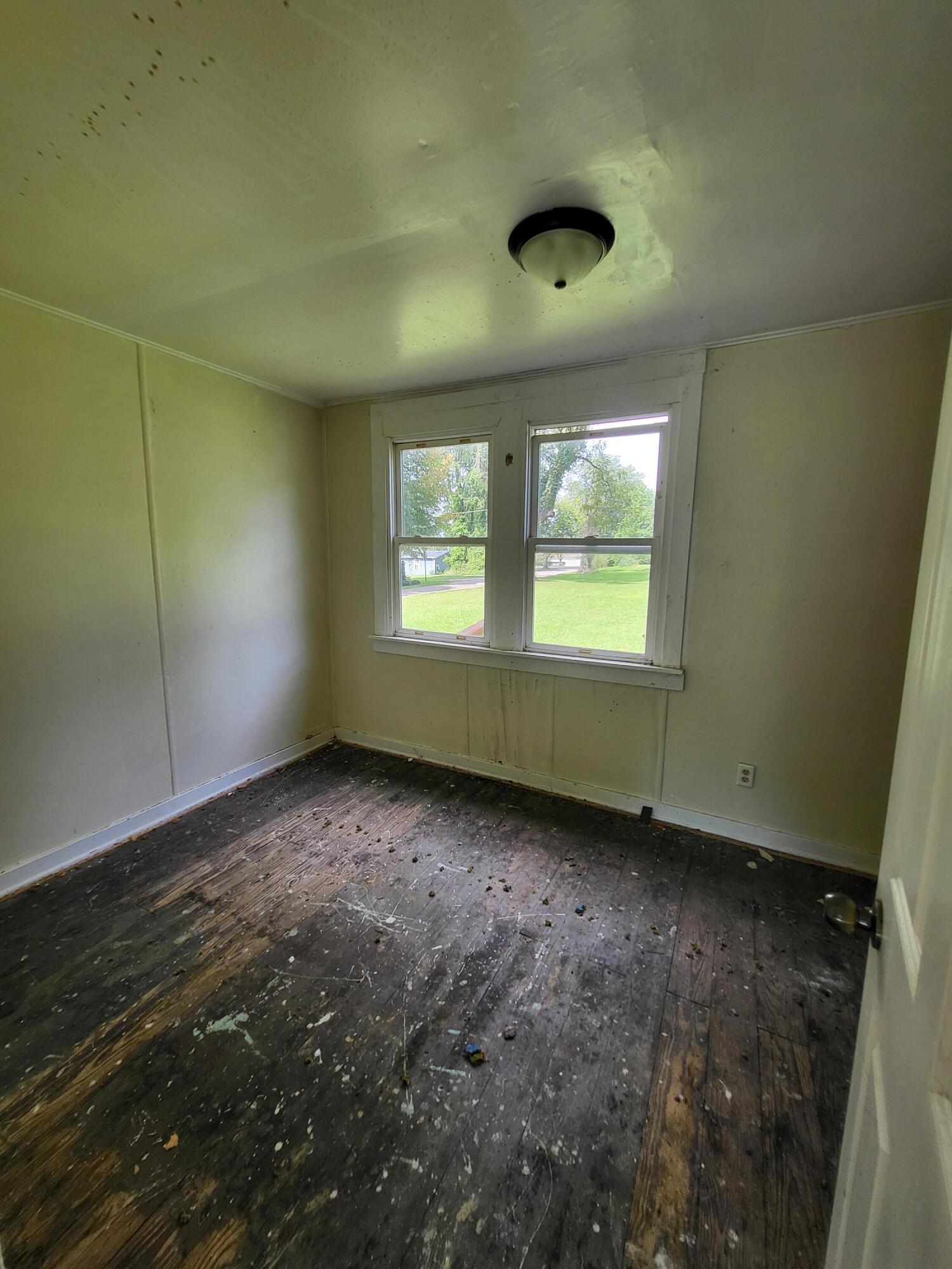 7976 Central Avenue Coloma MI 49038