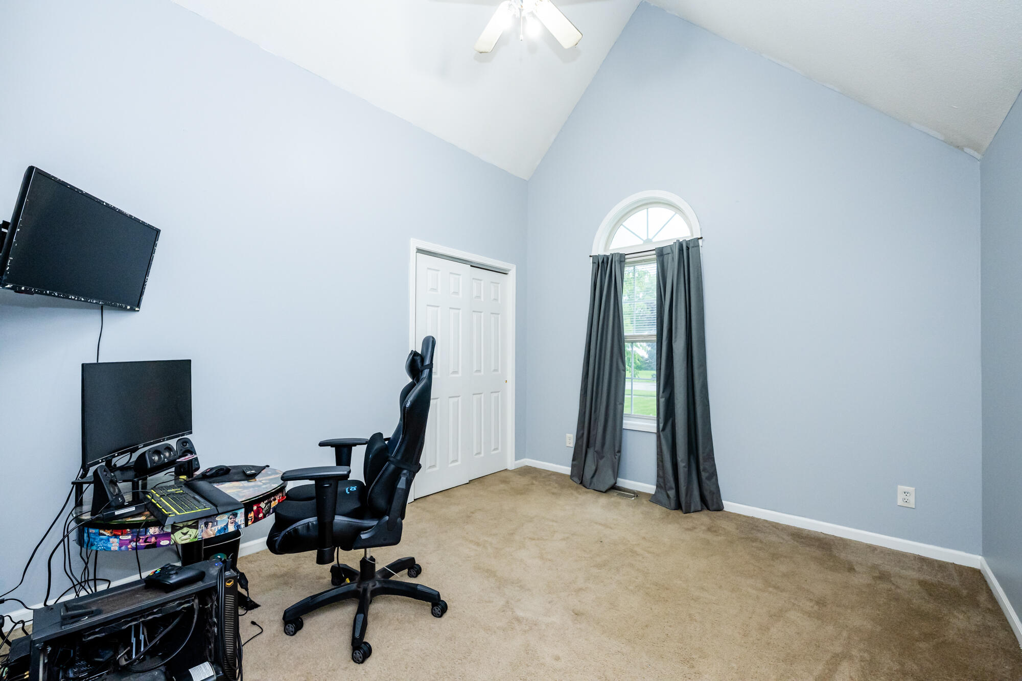 6515 Niagara Circle Stevensville MI 49127