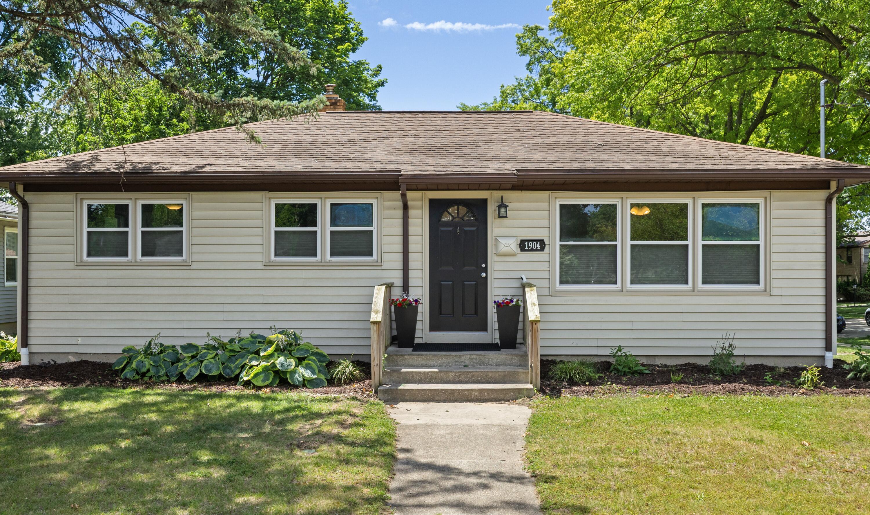 1904 Griggs Street SE Grand Rapids MI 49506