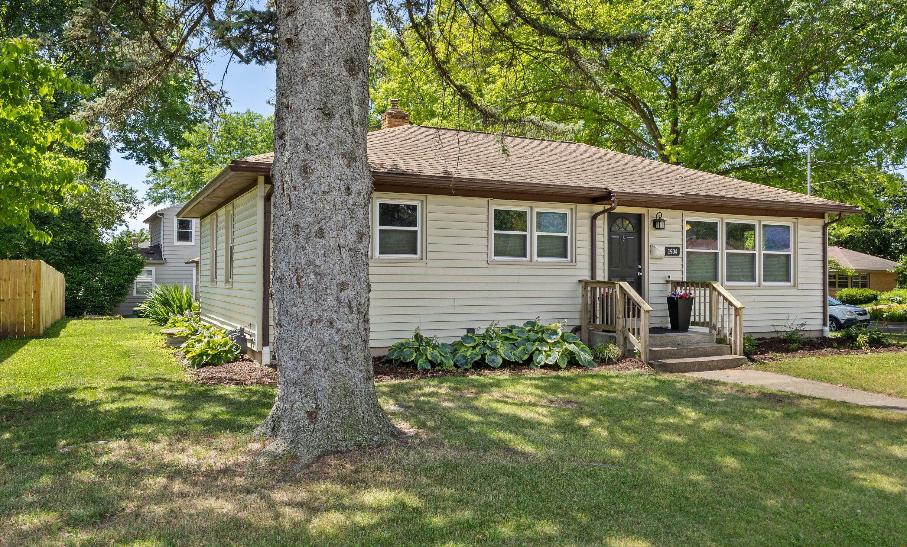 1904 Griggs Street SE Grand Rapids MI 49506