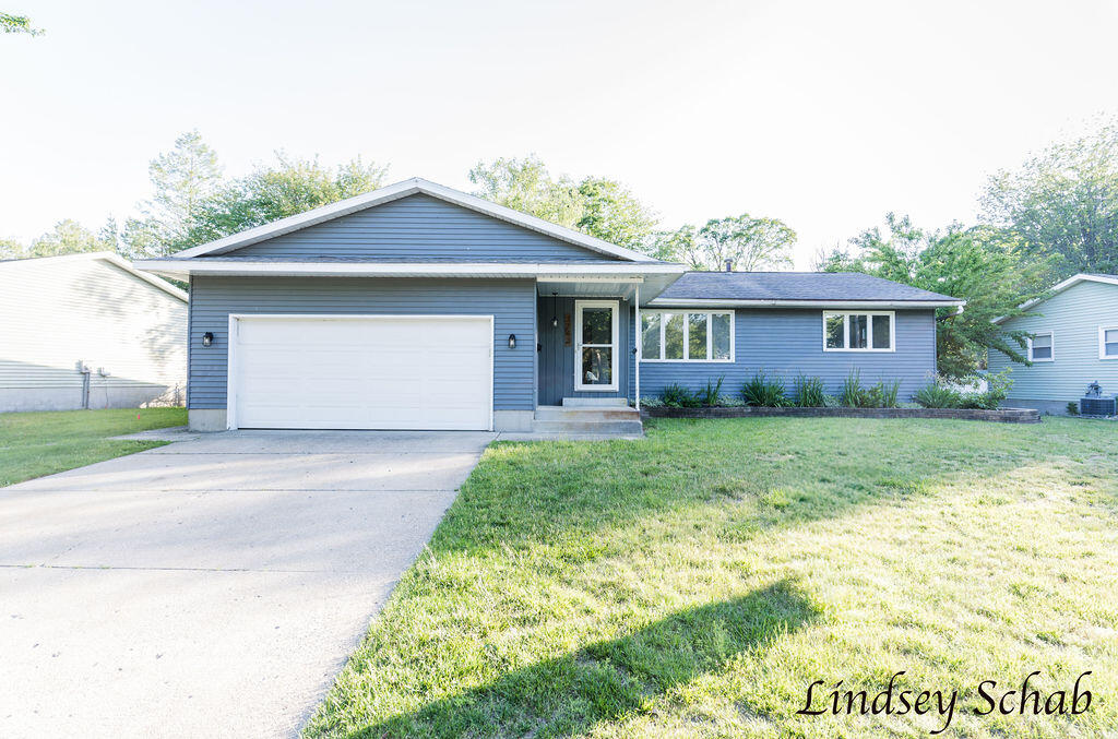 3243 Royal Oak Road Muskegon MI 49441