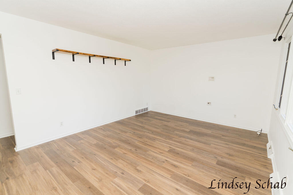 3243 Royal Oak Road Muskegon MI 49441