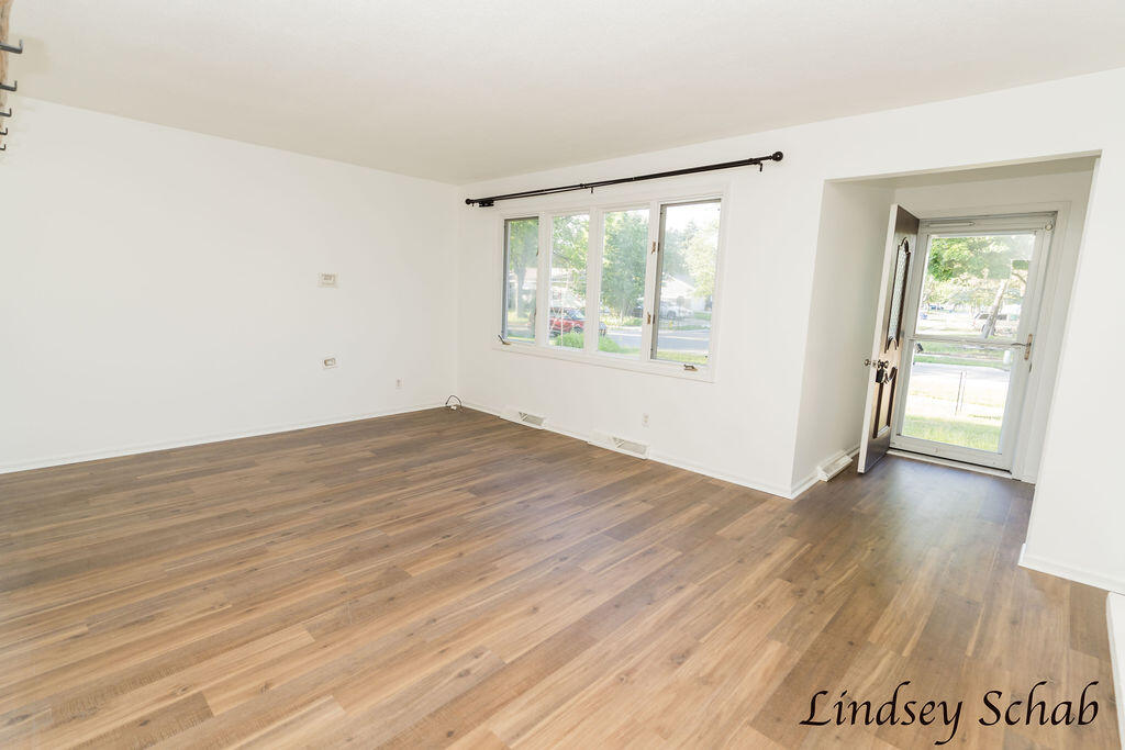 3243 Royal Oak Road Muskegon MI 49441