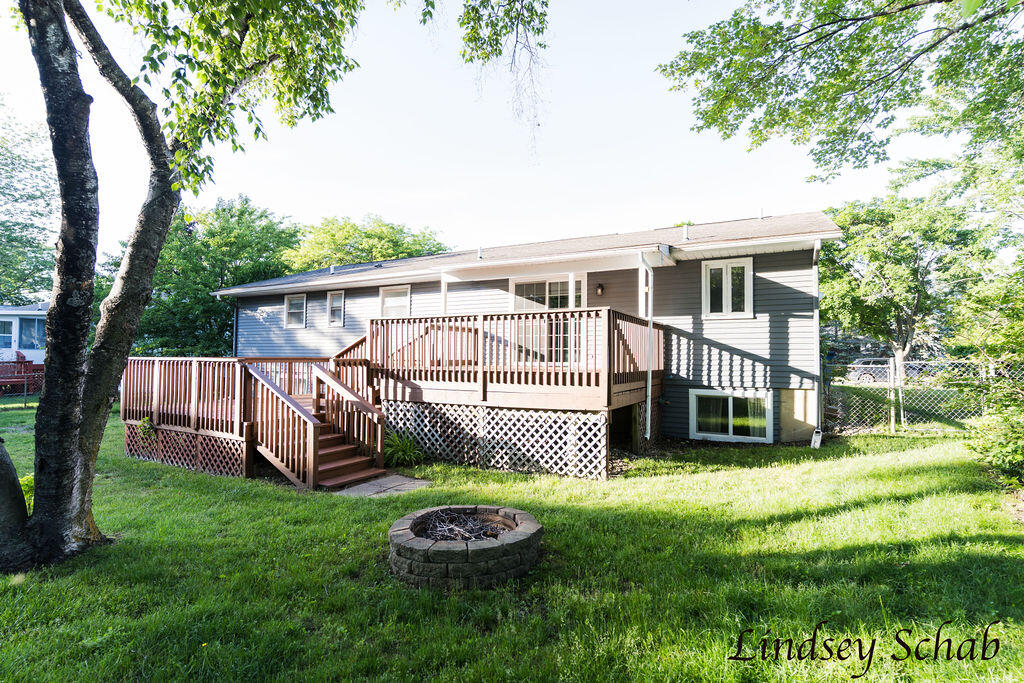 3243 Royal Oak Road Muskegon MI 49441