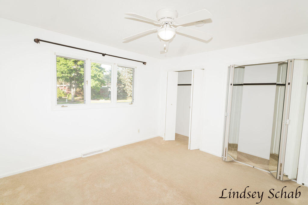 3243 Royal Oak Road Muskegon MI 49441
