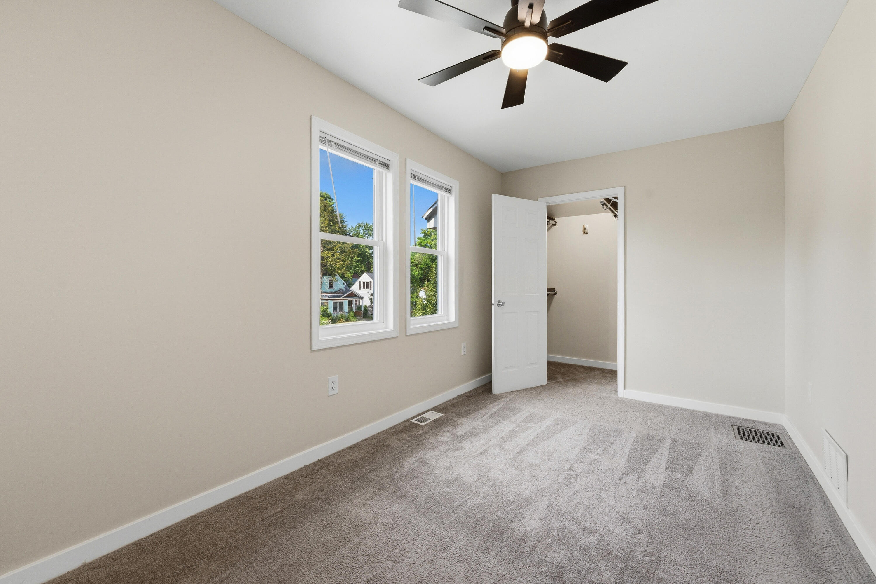 516 Lay Boulevard Kalamazoo MI 49001