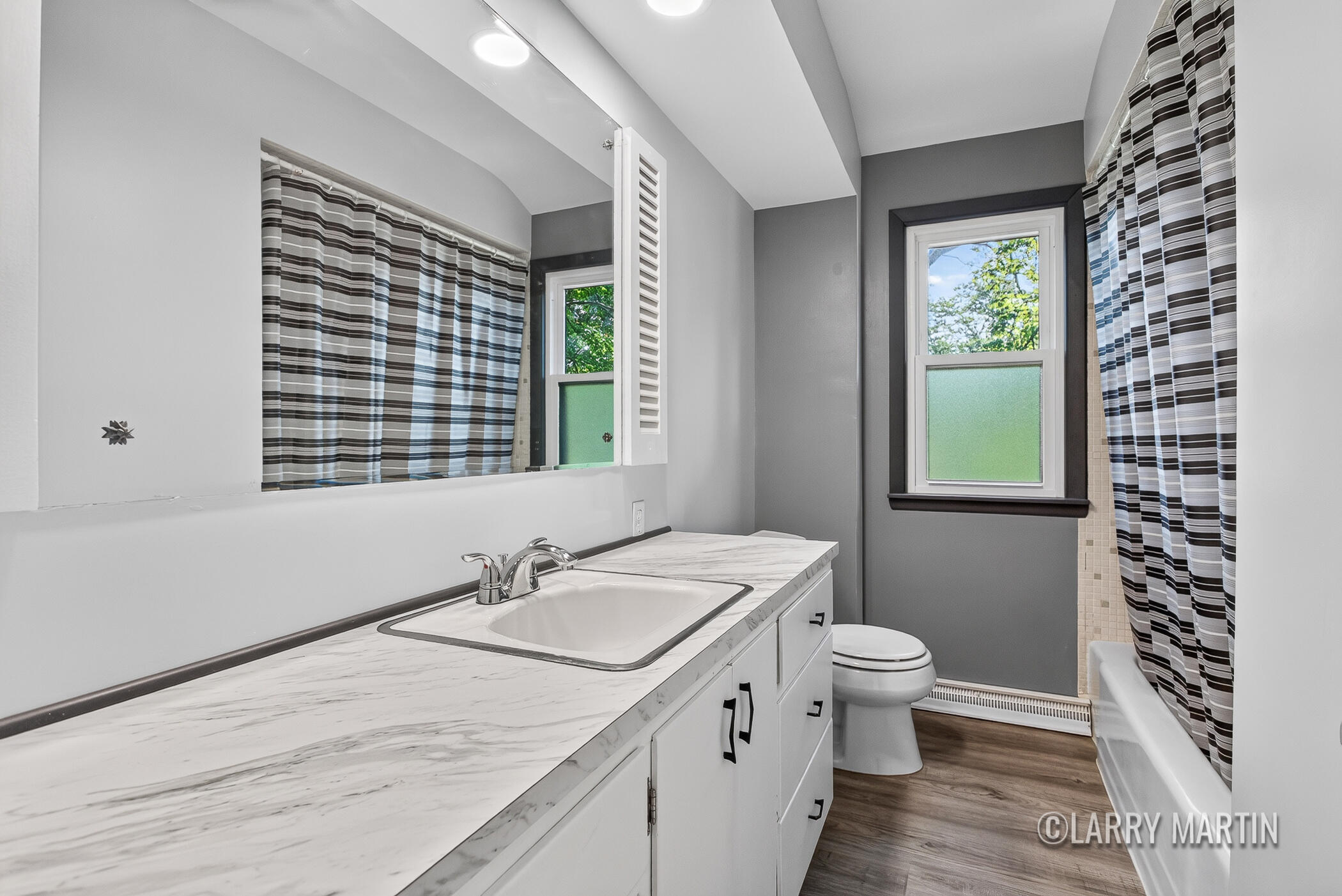 1916 Manning Avenue NW Grand Rapids MI 49534