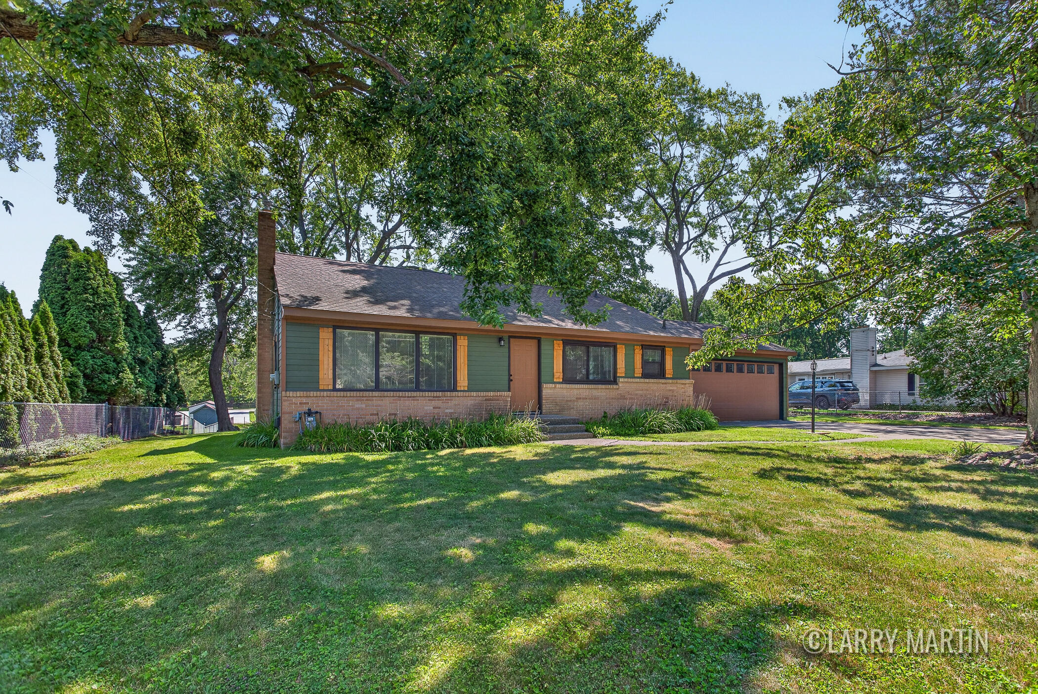 1916 Manning Avenue NW Grand Rapids MI 49534