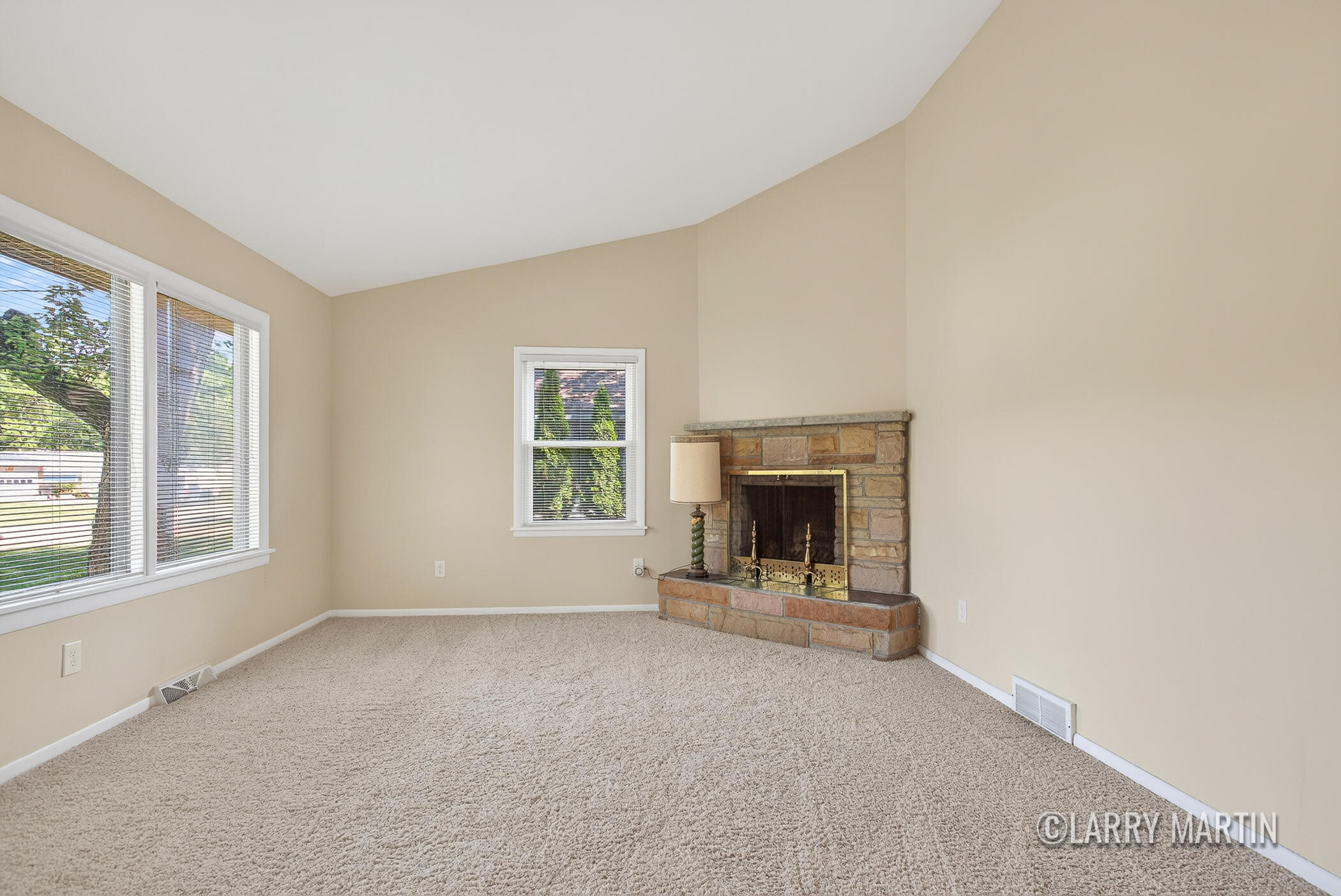 1916 Manning Avenue NW Grand Rapids MI 49534