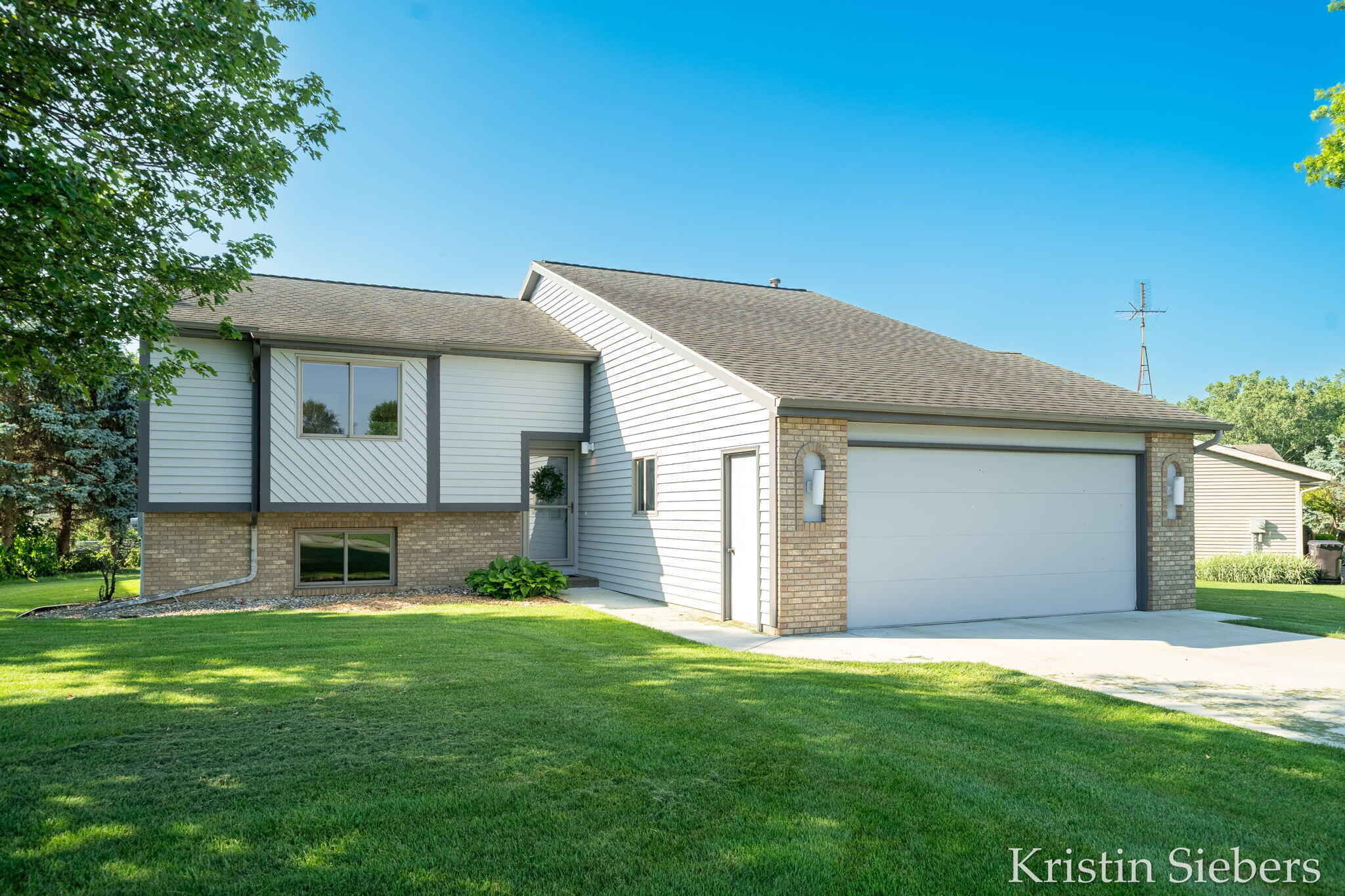 3220 Cornerstone Lane Holland MI 49424