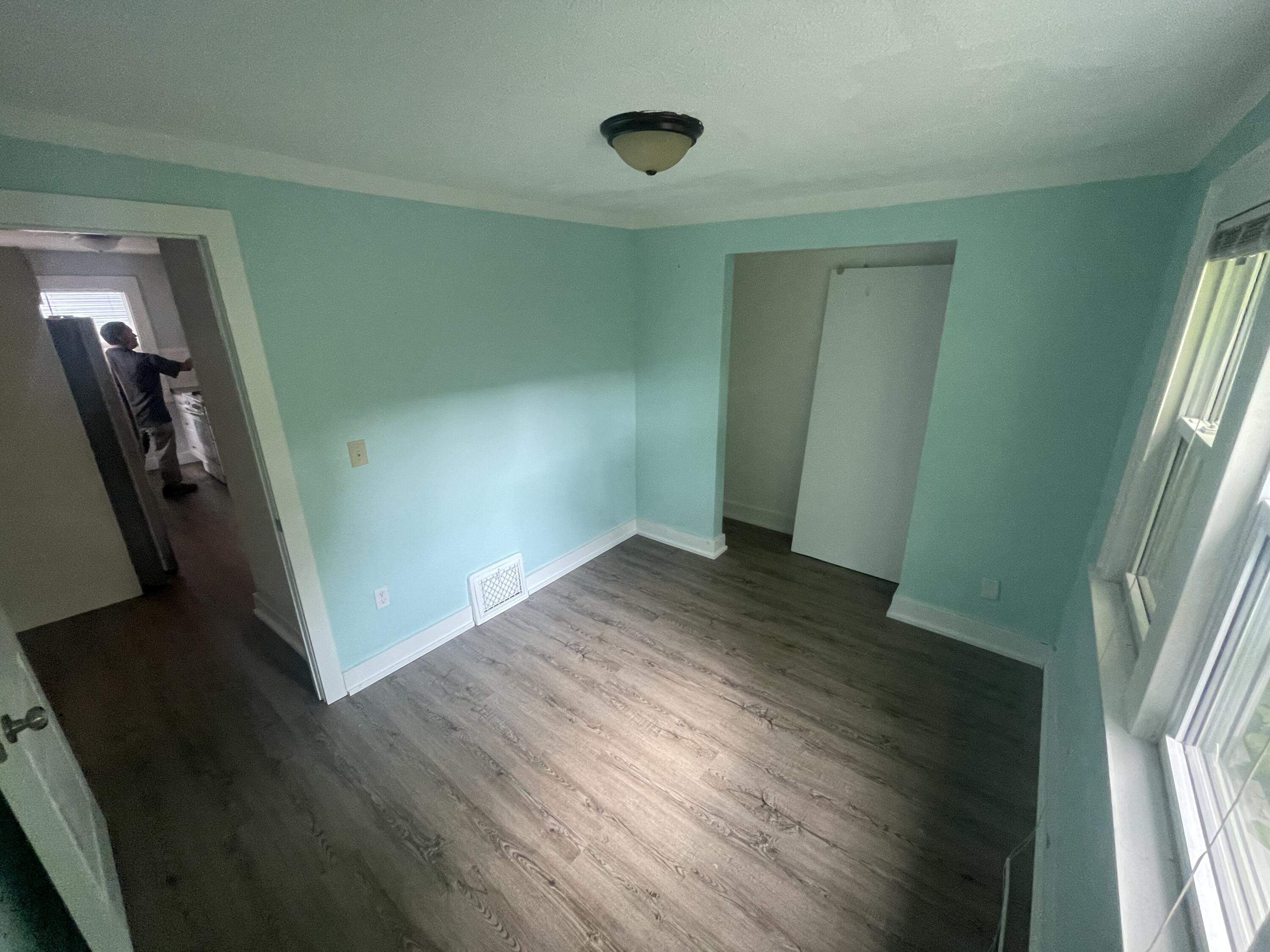 1534 Cedar Street NE Grand Rapids MI 49503