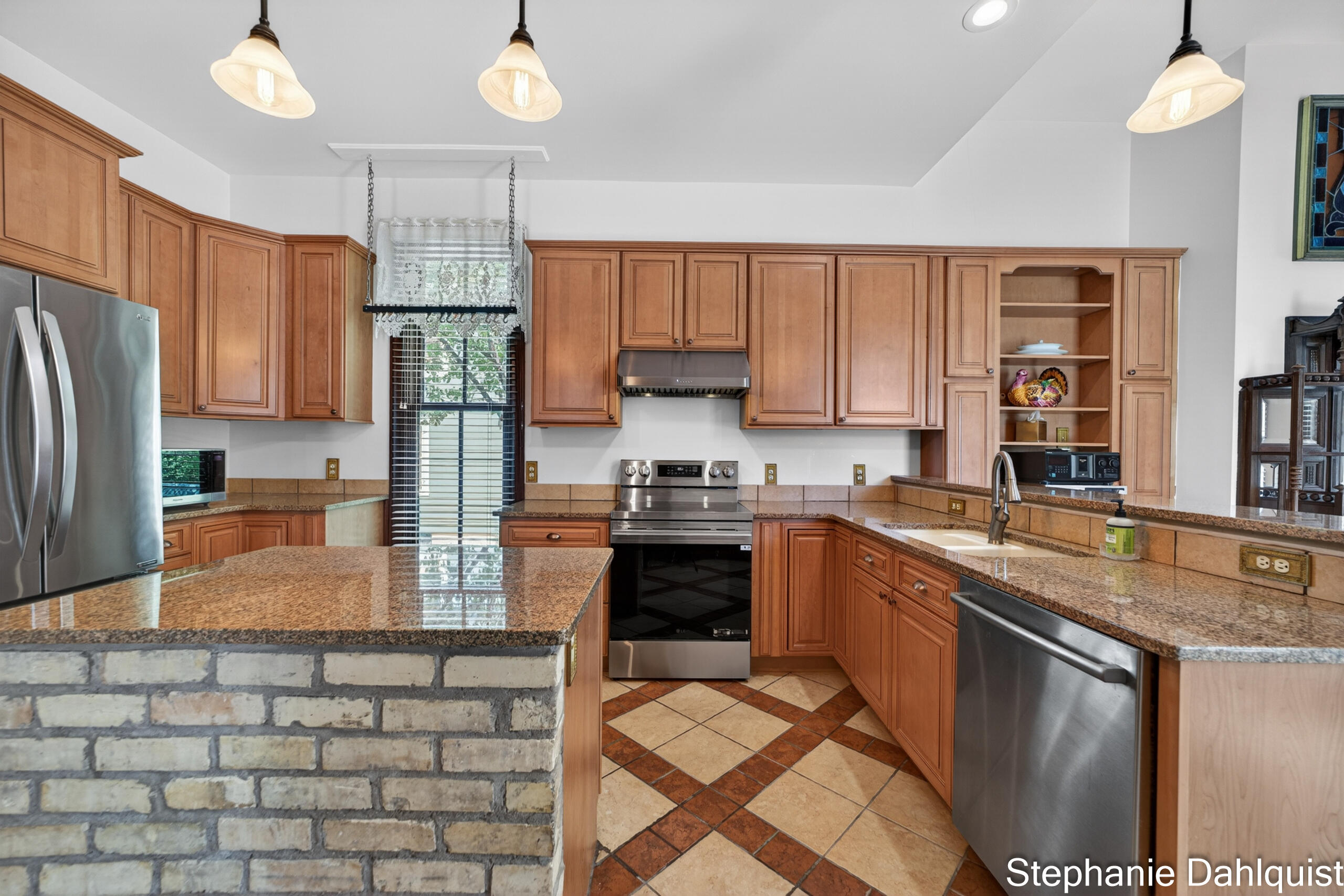 511 W Clay Avenue Muskegon MI 49440