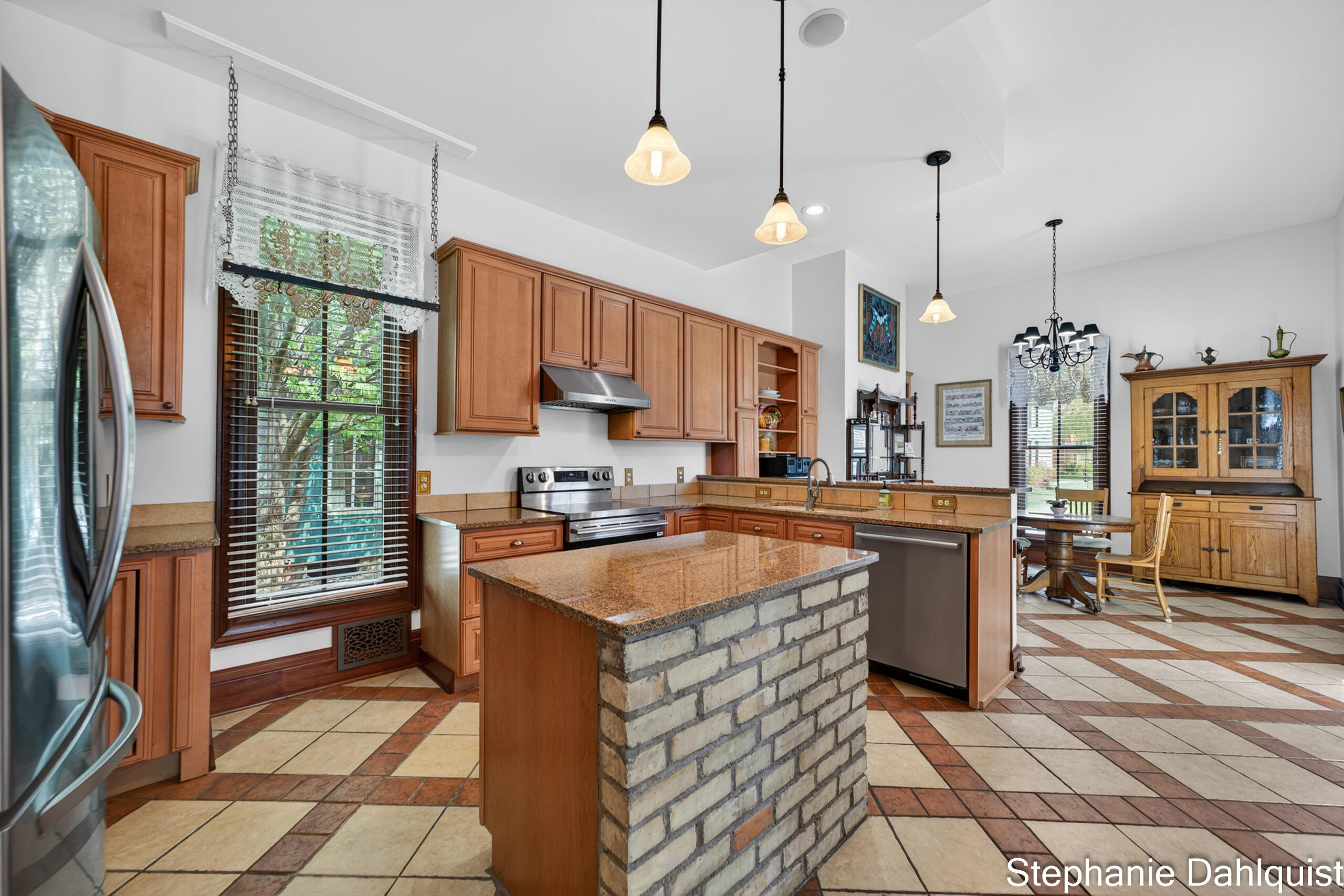 511 W Clay Avenue Muskegon MI 49440