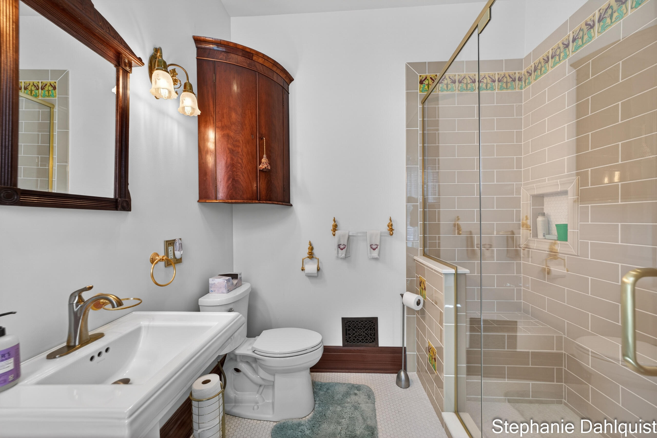 511 W Clay Avenue Muskegon MI 49440
