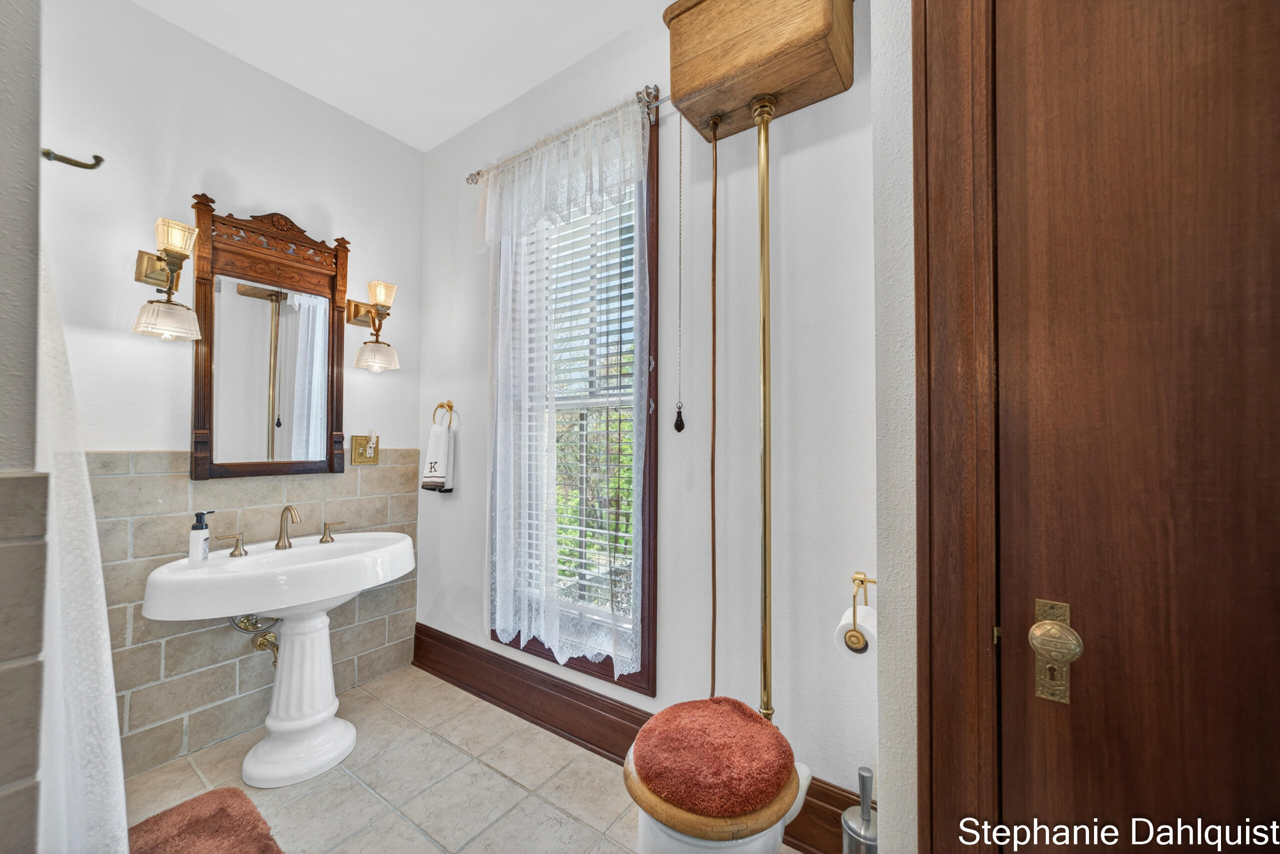 511 W Clay Avenue Muskegon MI 49440
