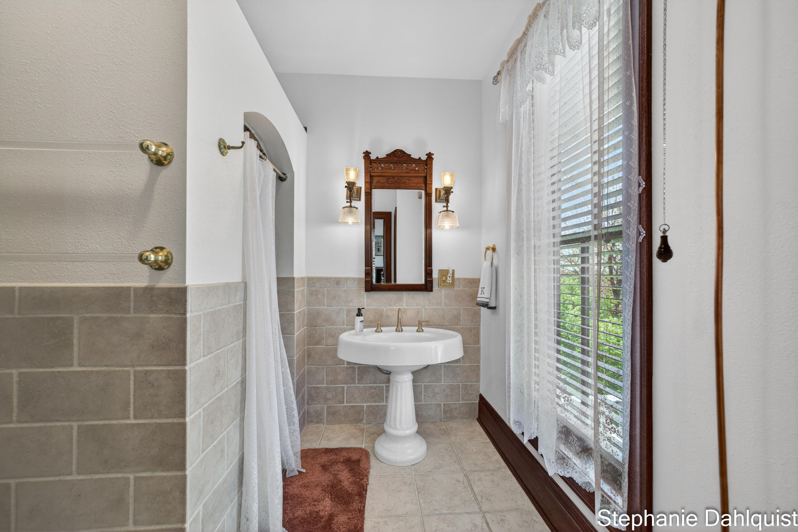 511 W Clay Avenue Muskegon MI 49440