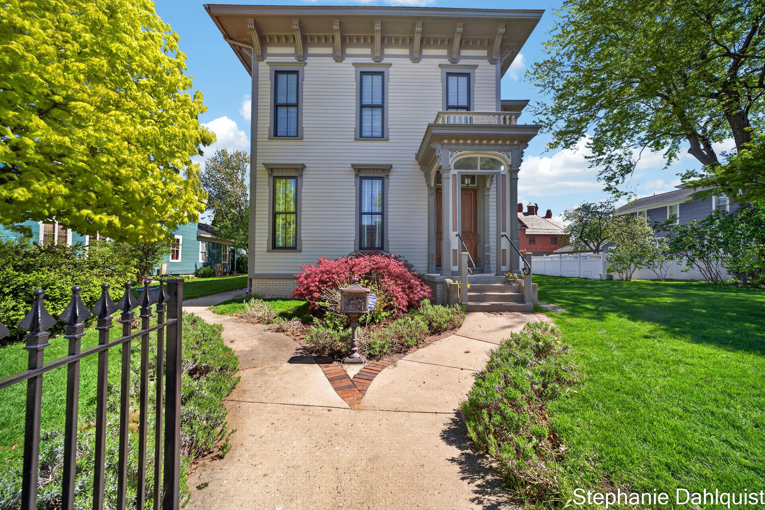 511 W Clay Avenue Muskegon MI 49440