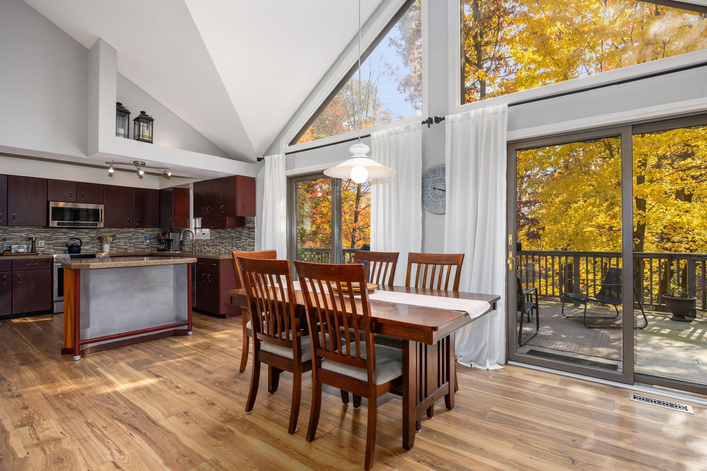 5256 E Woodmeade Court SE Ada MI 49301