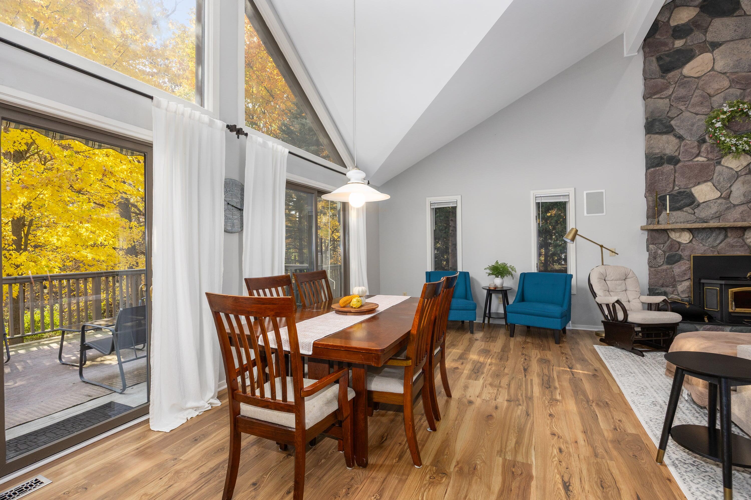 5256 E Woodmeade Court SE Ada MI 49301
