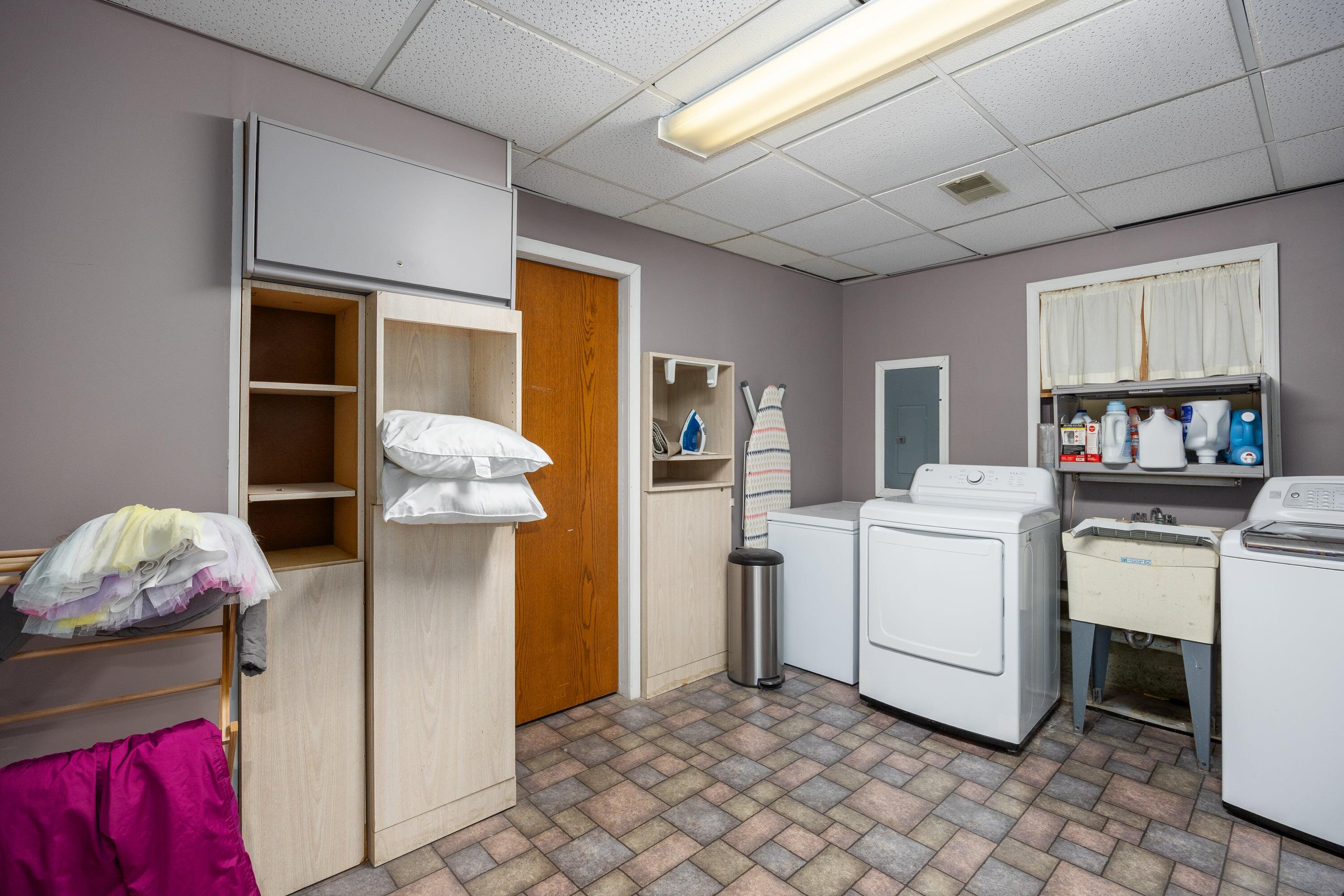 5256 E Woodmeade Court SE Ada MI 49301