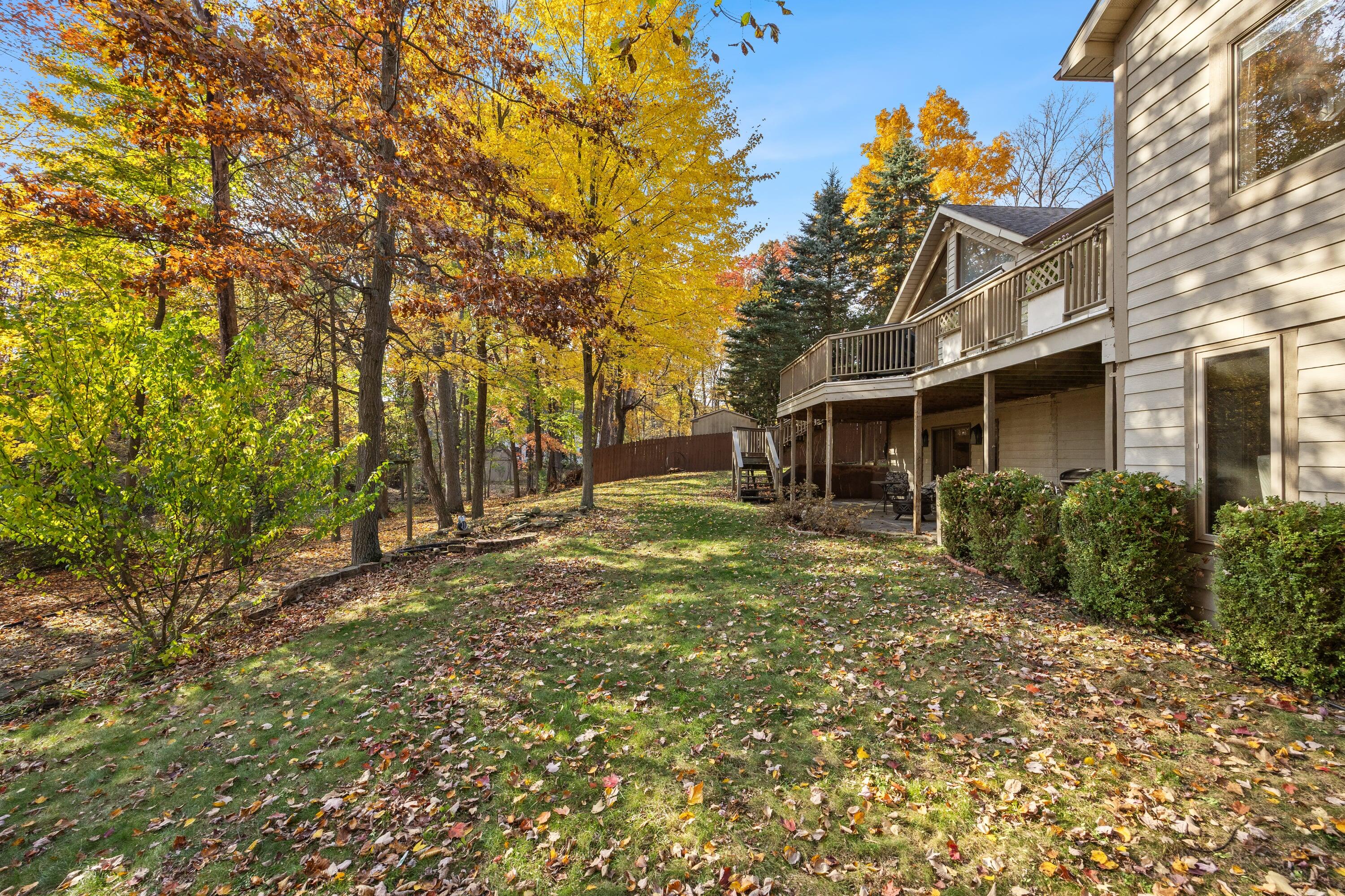 5256 E Woodmeade Court SE Ada MI 49301