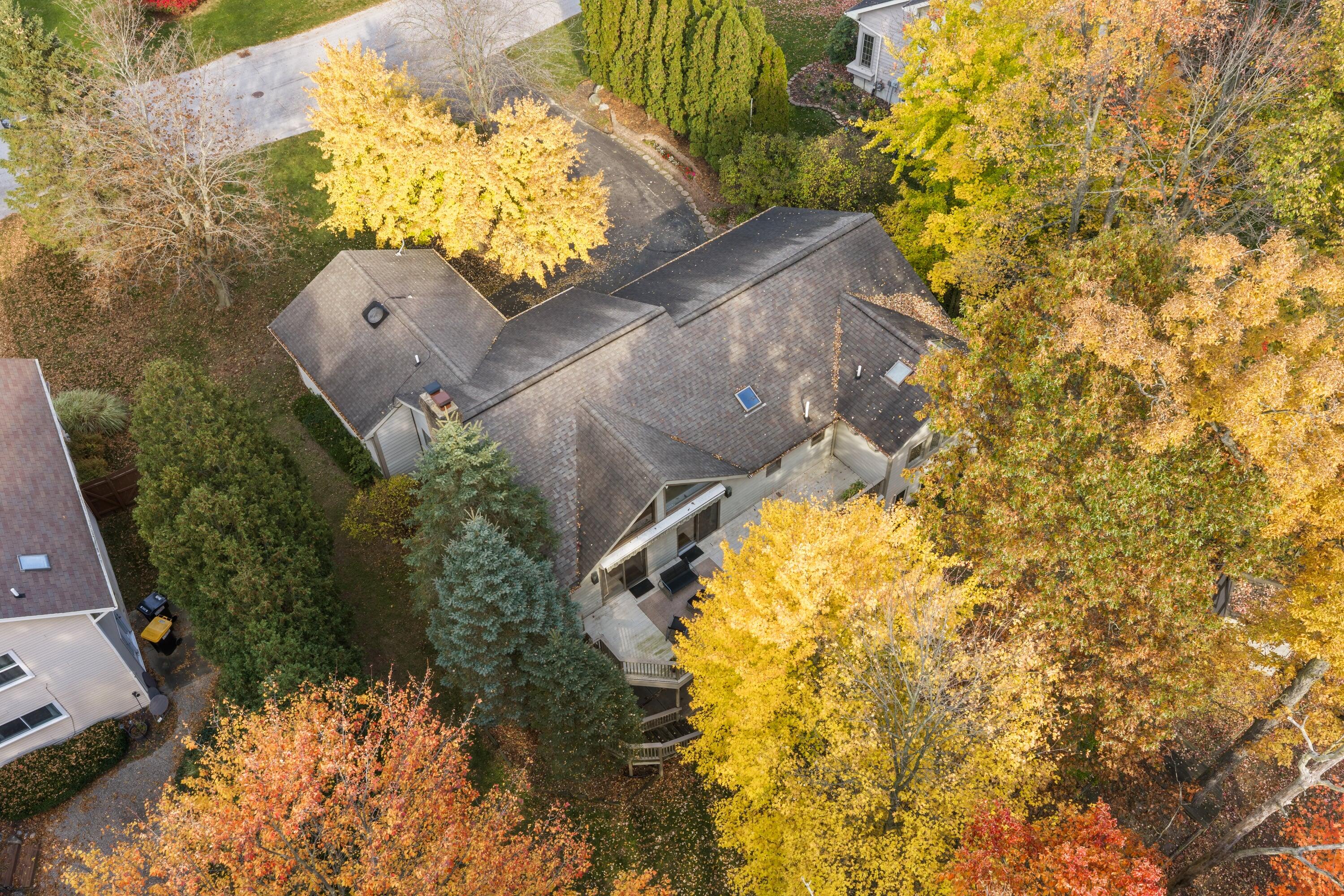 5256 E Woodmeade Court SE Ada MI 49301
