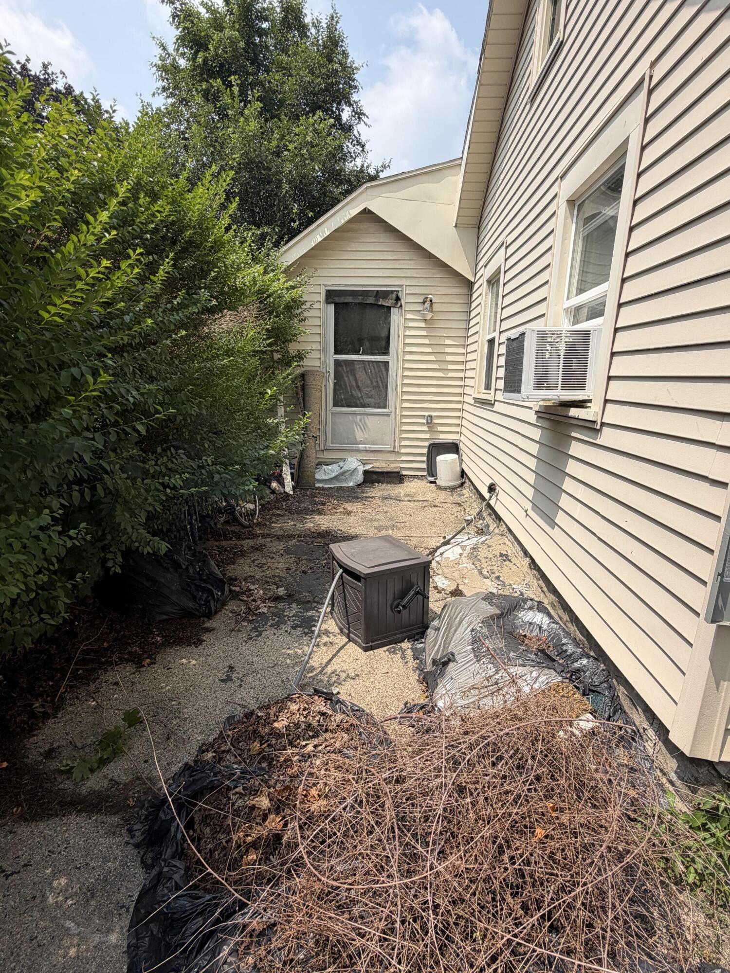 965 Garfield Avenue NW Grand Rapids MI 49504