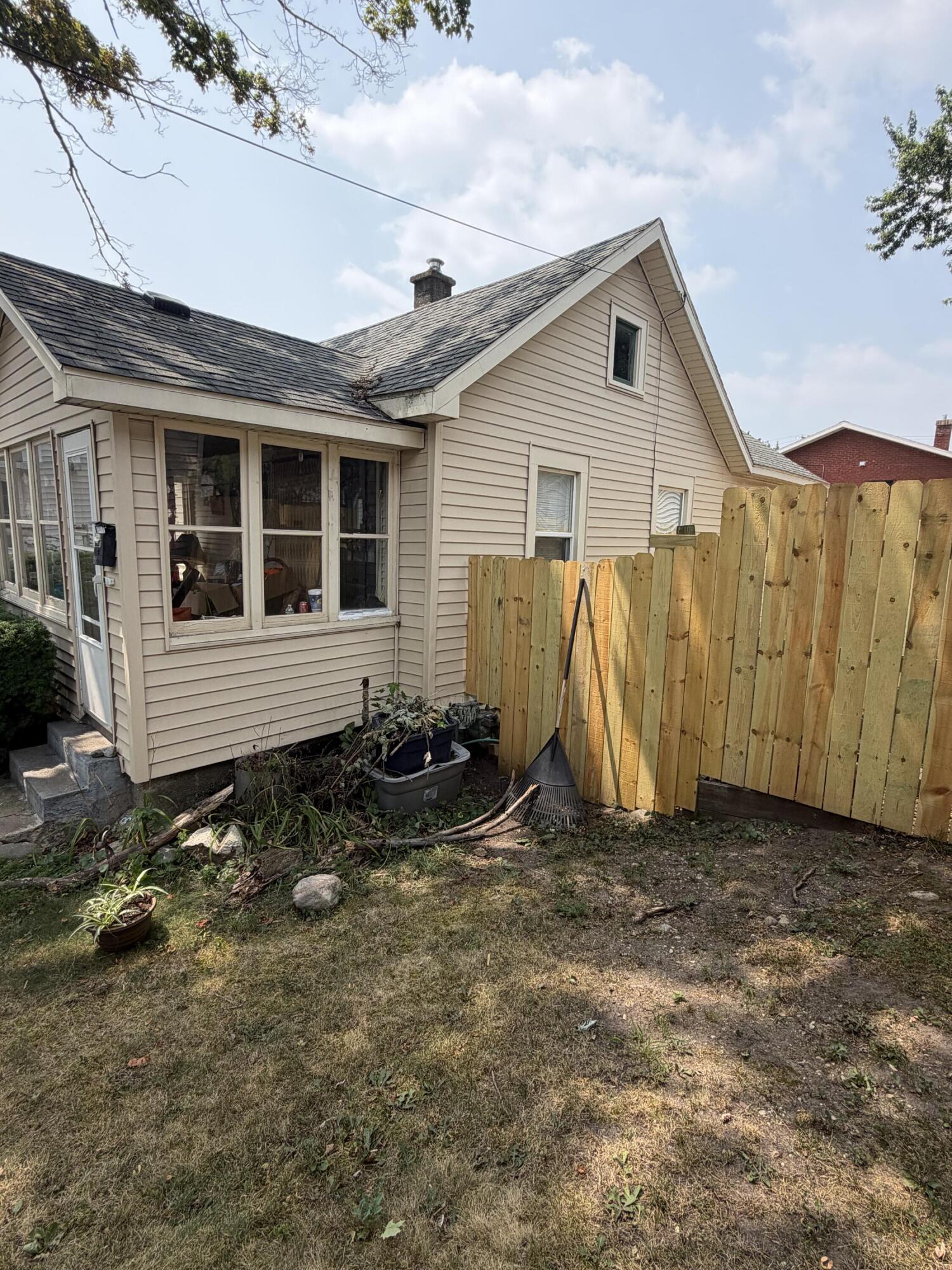 965 Garfield Avenue NW Grand Rapids MI 49504