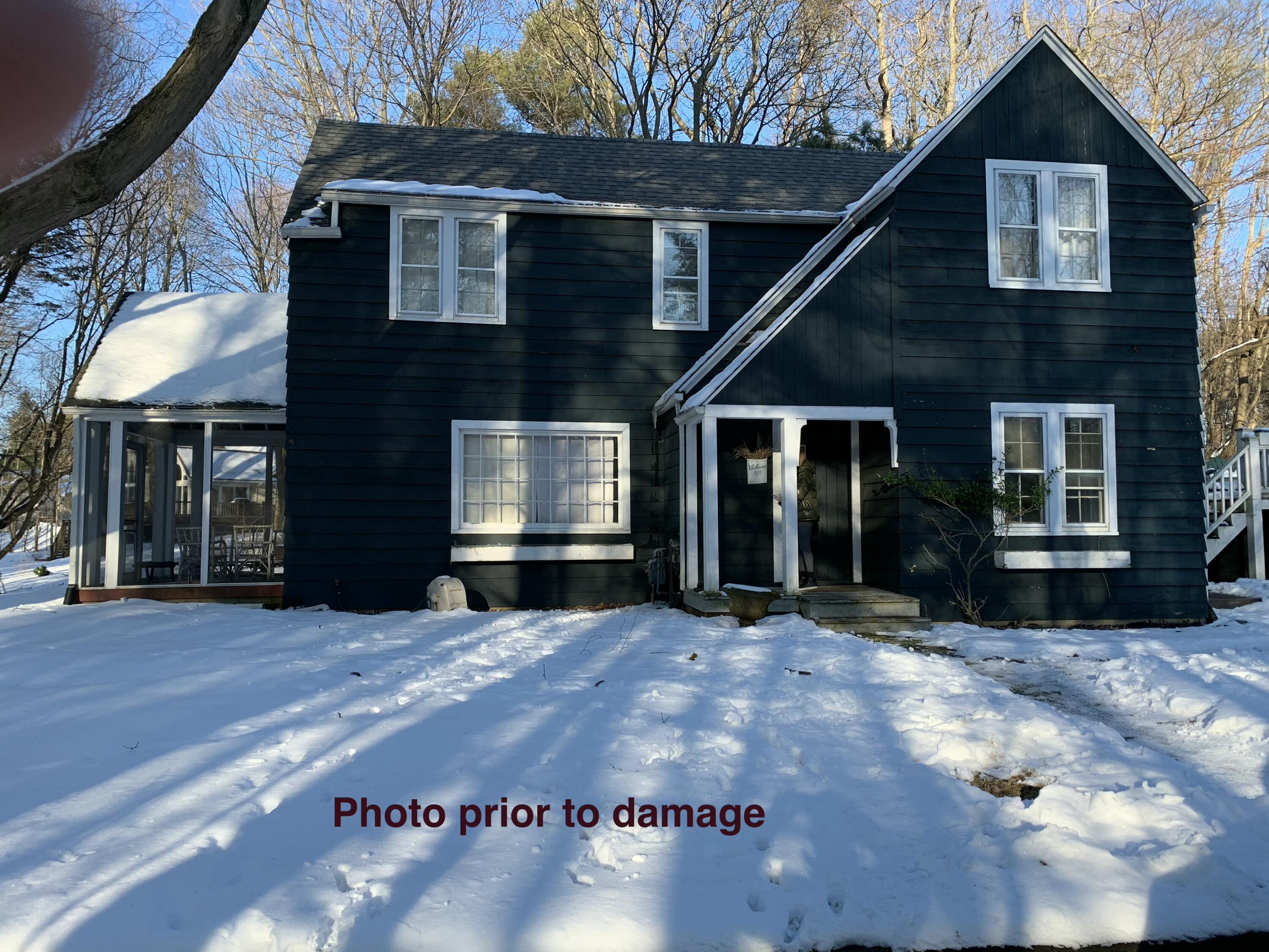 2309 Forest Trail Circle Fennville MI 49408