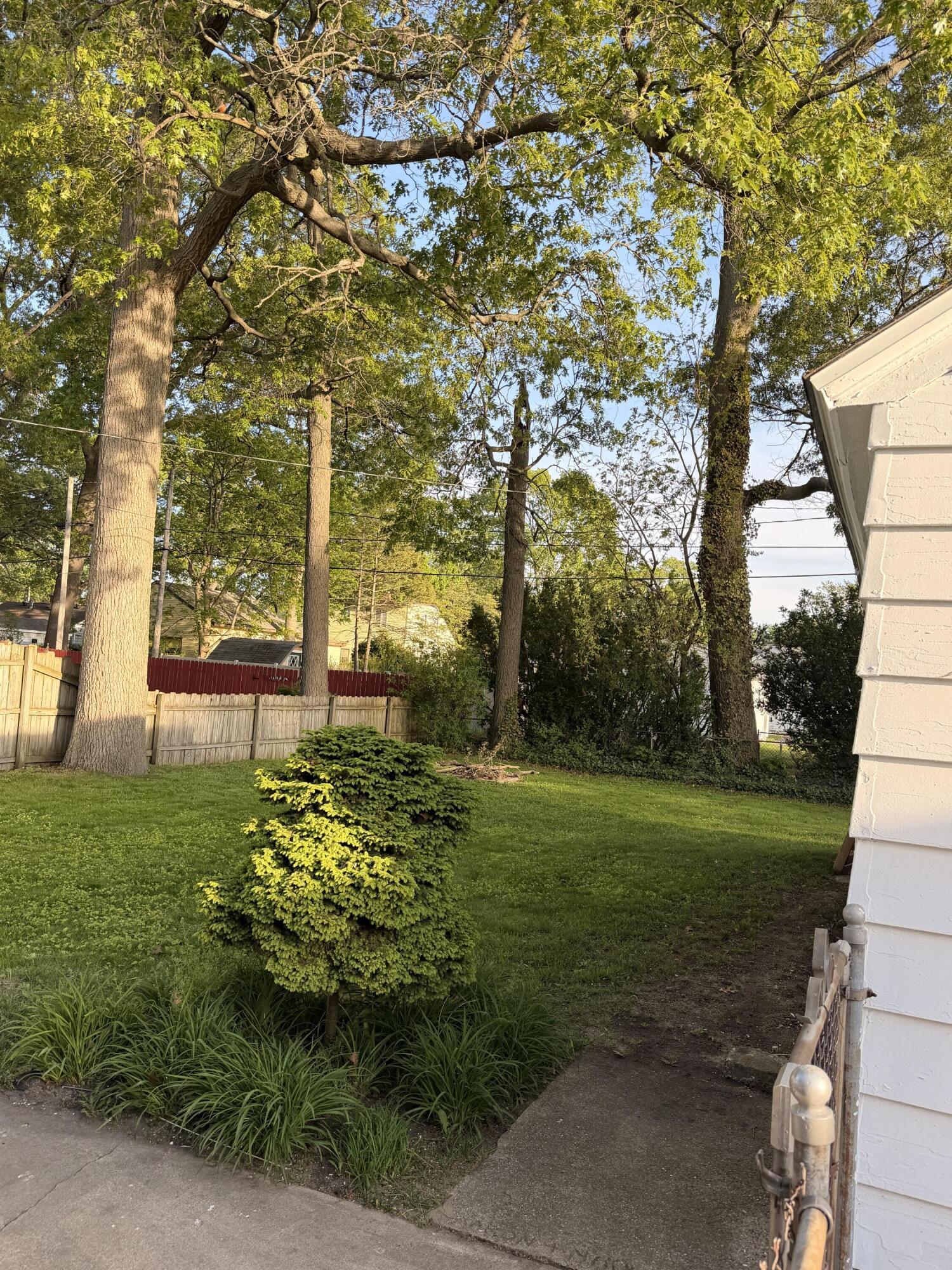 2345 Harding Muskegon MI 49441