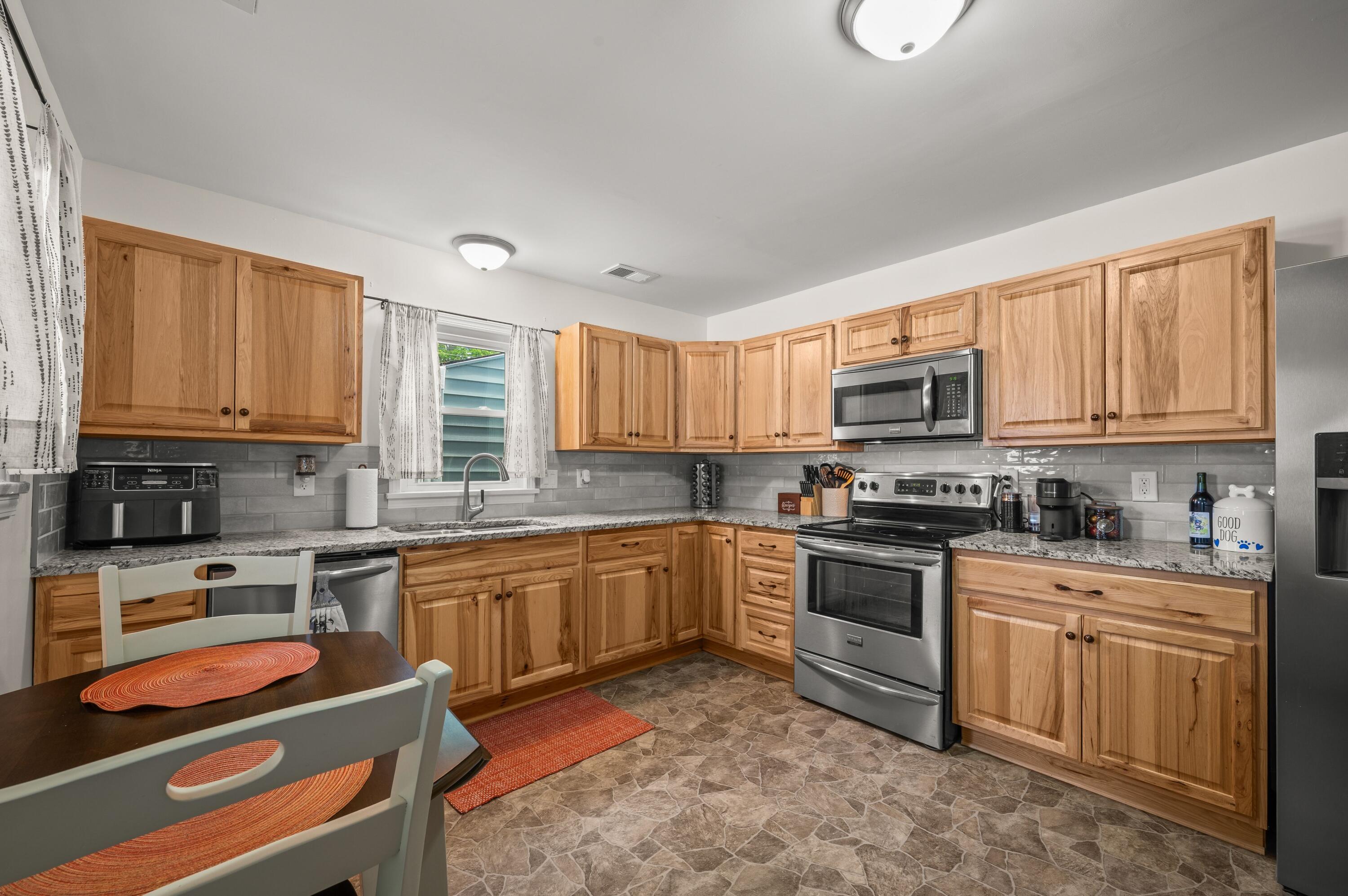 708 W Roe Street Buchanan MI 49107