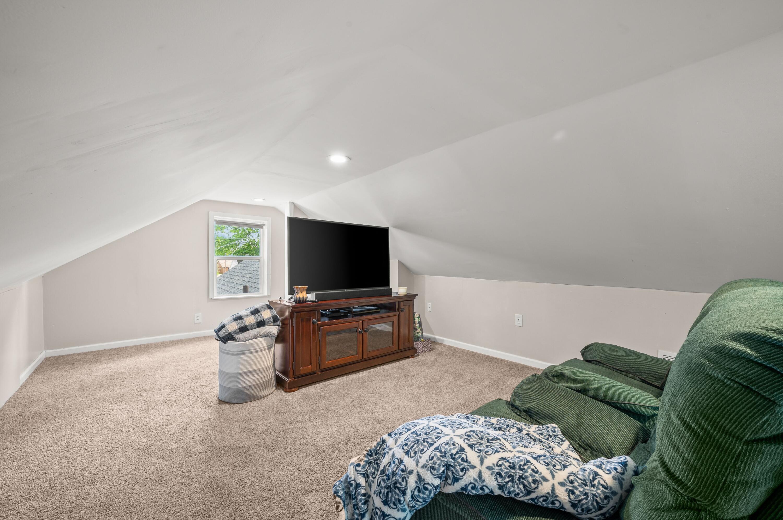 708 W Roe Street Buchanan MI 49107