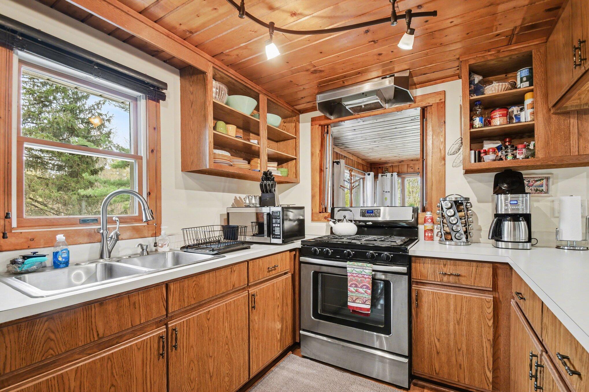 13830 Red Arrow Highway Three Oaks MI 49128