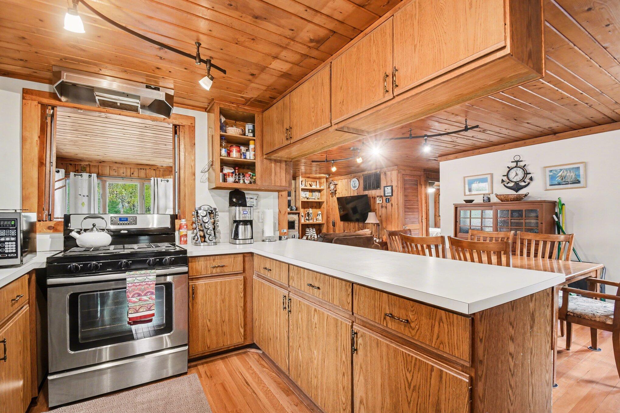 13830 Red Arrow Highway Three Oaks MI 49128
