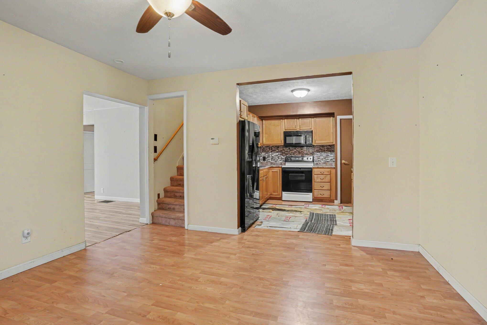 2379 Dumont Lake Road Allegan MI 49010