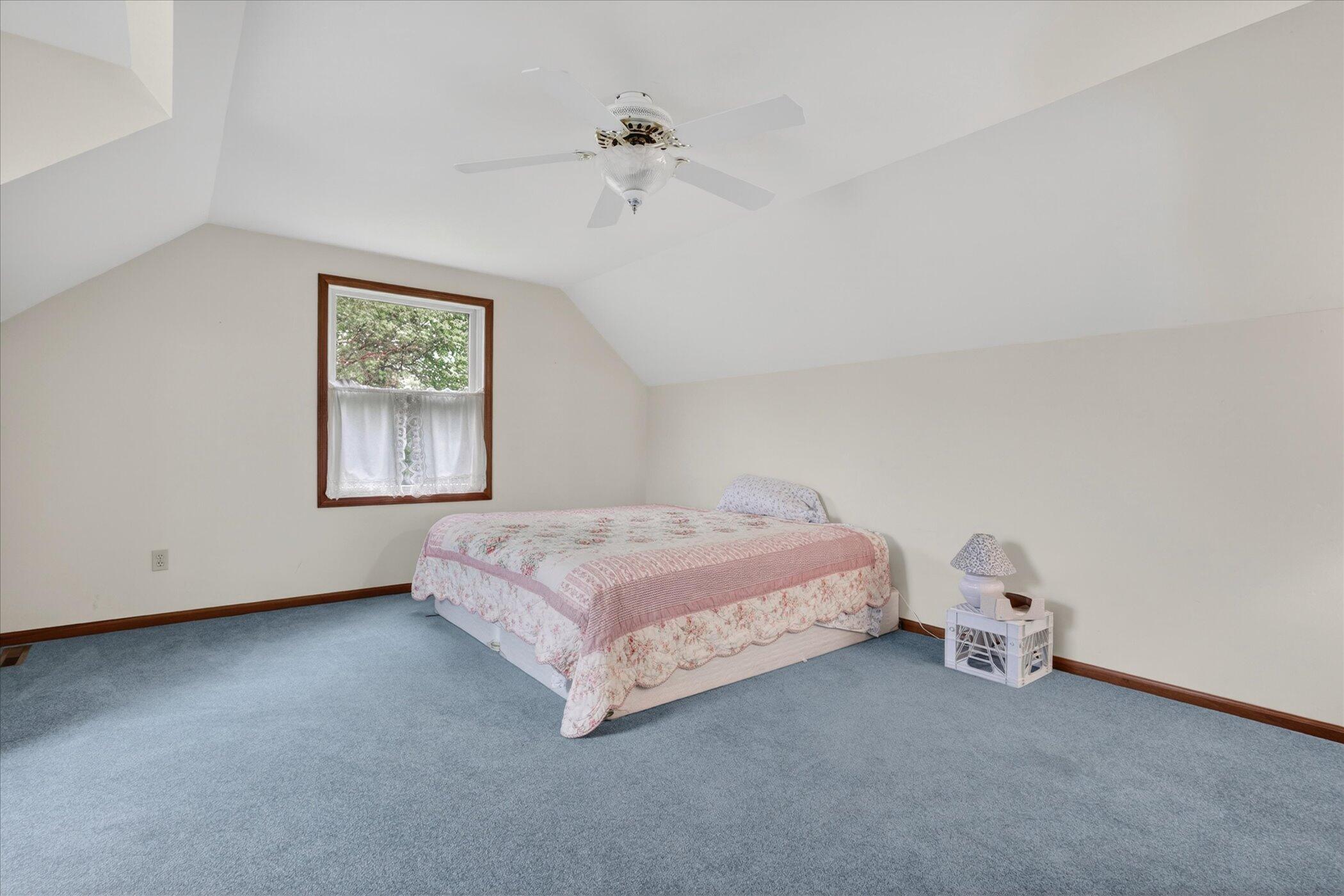 29847 Middle Crossing Road Dowagiac MI 49047