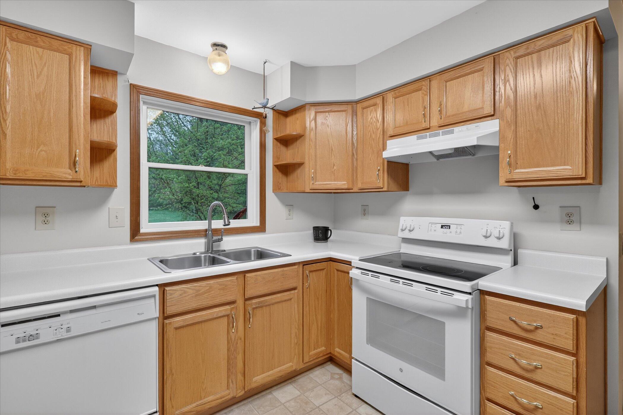29847 Middle Crossing Road Dowagiac MI 49047