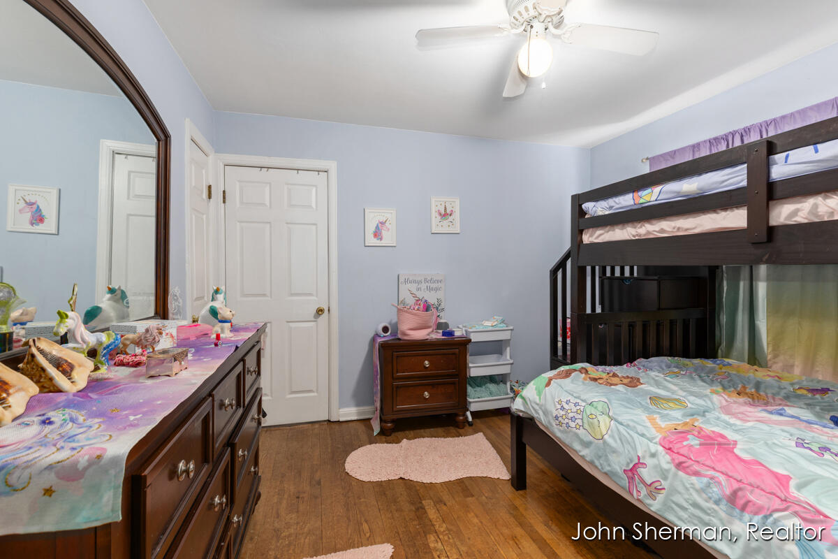 1822 Mayfair Drive NE Grand Rapids MI 49503