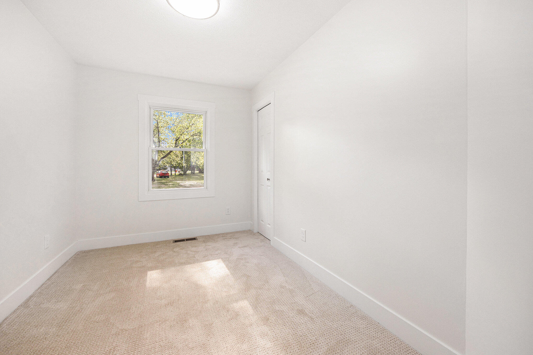 3750 Benjamin Avenue NE Grand Rapids MI 49525