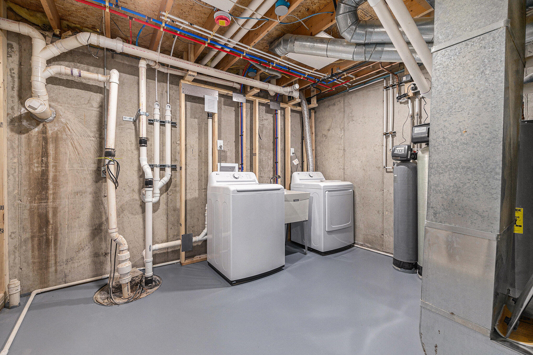 3750 Benjamin Avenue NE Grand Rapids MI 49525