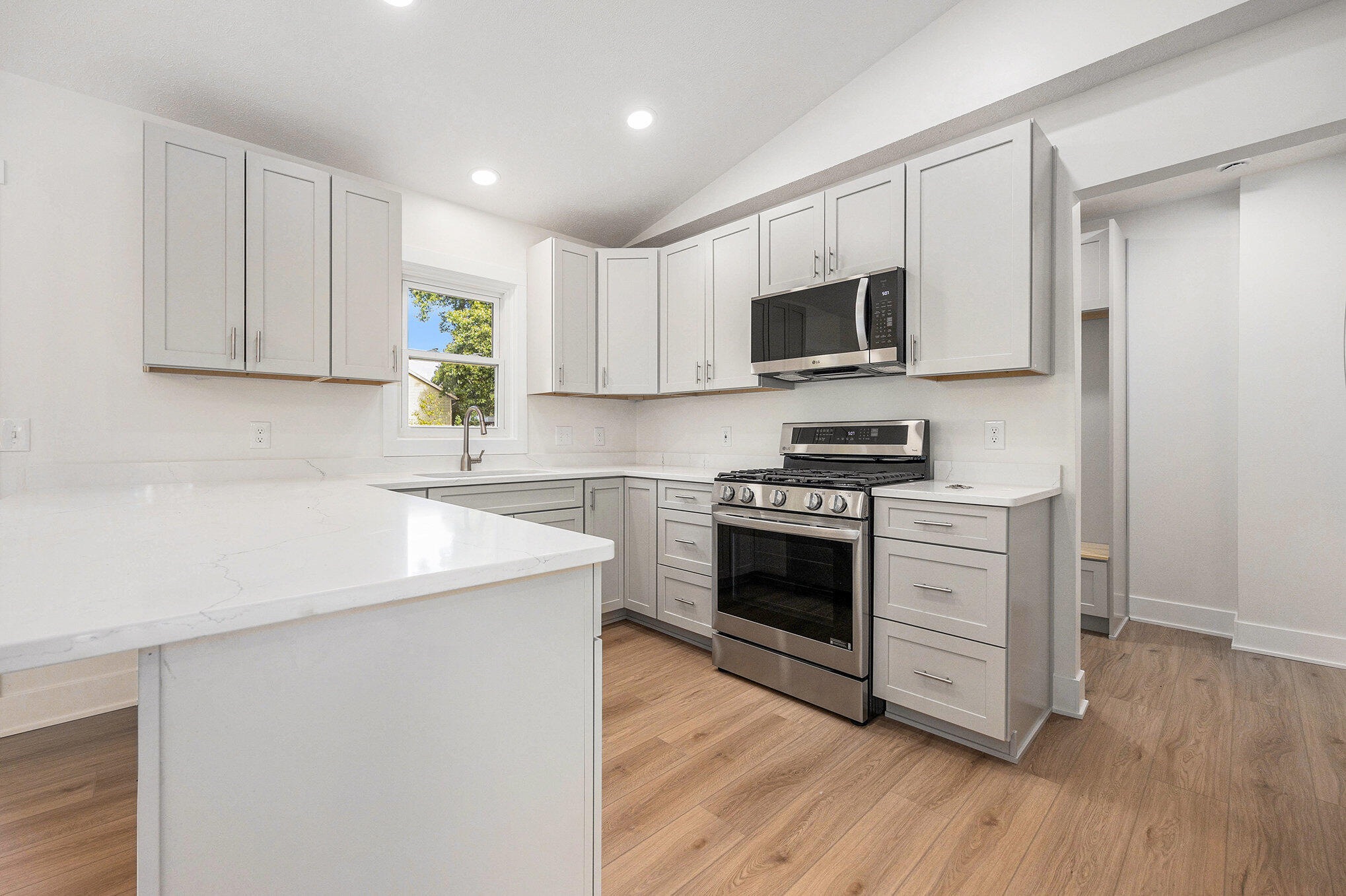 3750 Benjamin Avenue NE Grand Rapids MI 49525