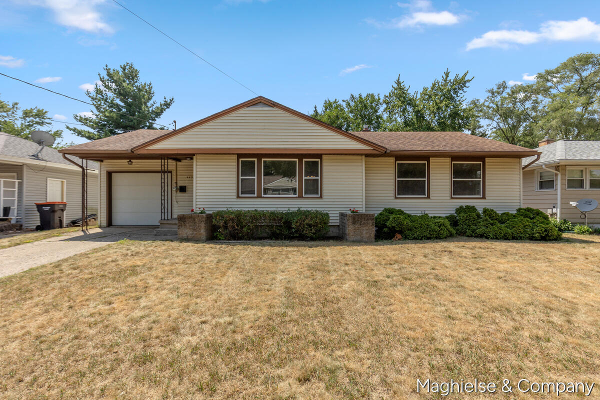 4431 Burgis Avenue SE Grand Rapids MI 49508