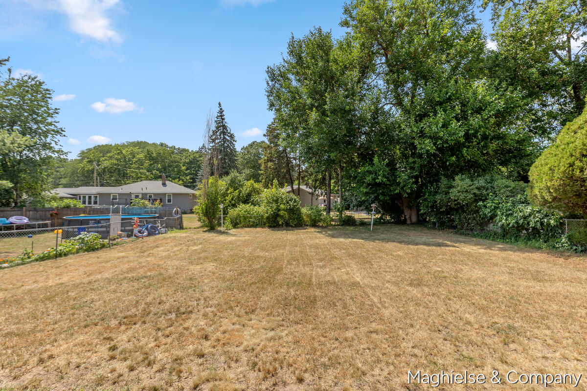 4431 Burgis Avenue SE Grand Rapids MI 49508