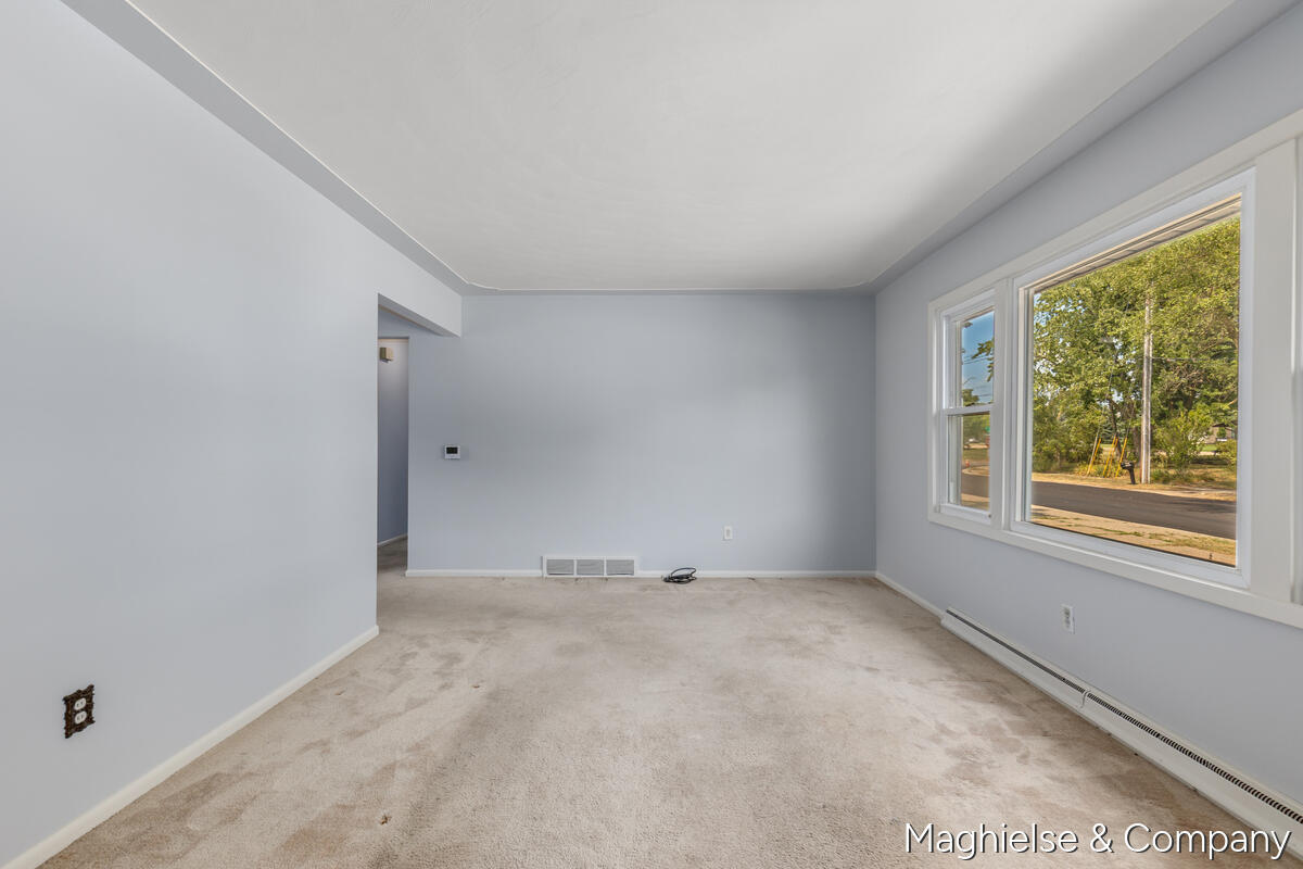 4431 Burgis Avenue SE Grand Rapids MI 49508