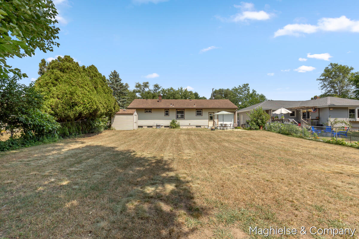 4431 Burgis Avenue SE Grand Rapids MI 49508