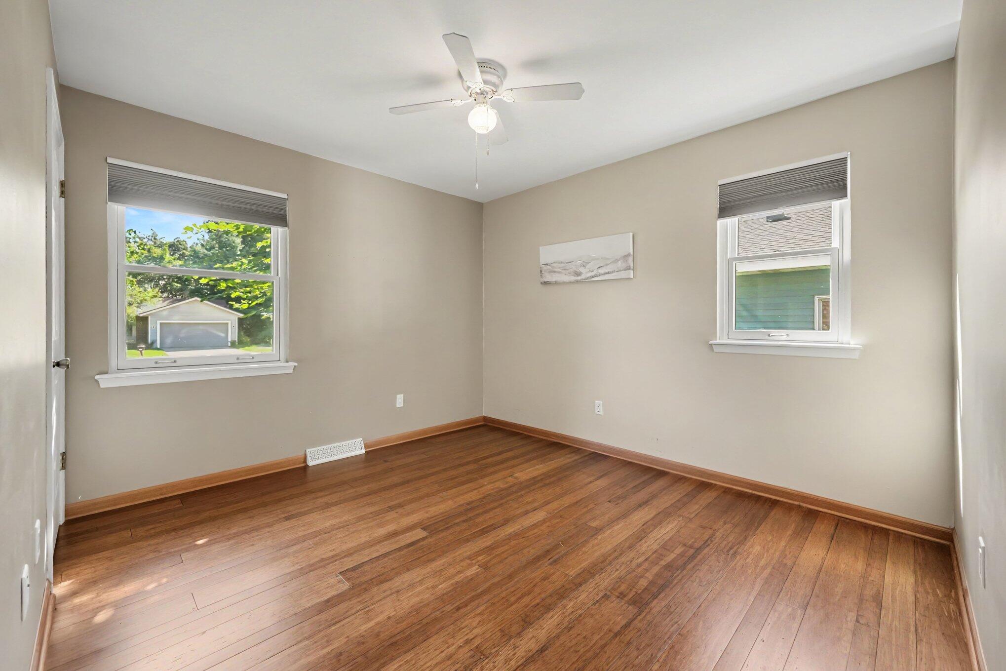 3461 Auburn Avenue NE Grand Rapids MI 49525